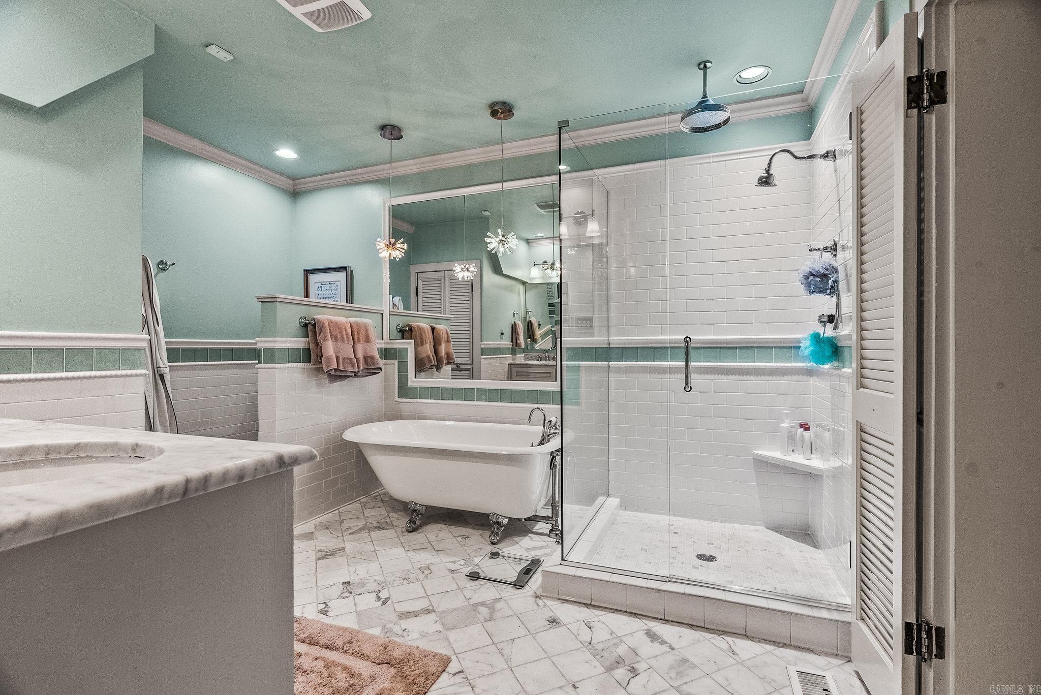 SHADOWLAWN - Residential