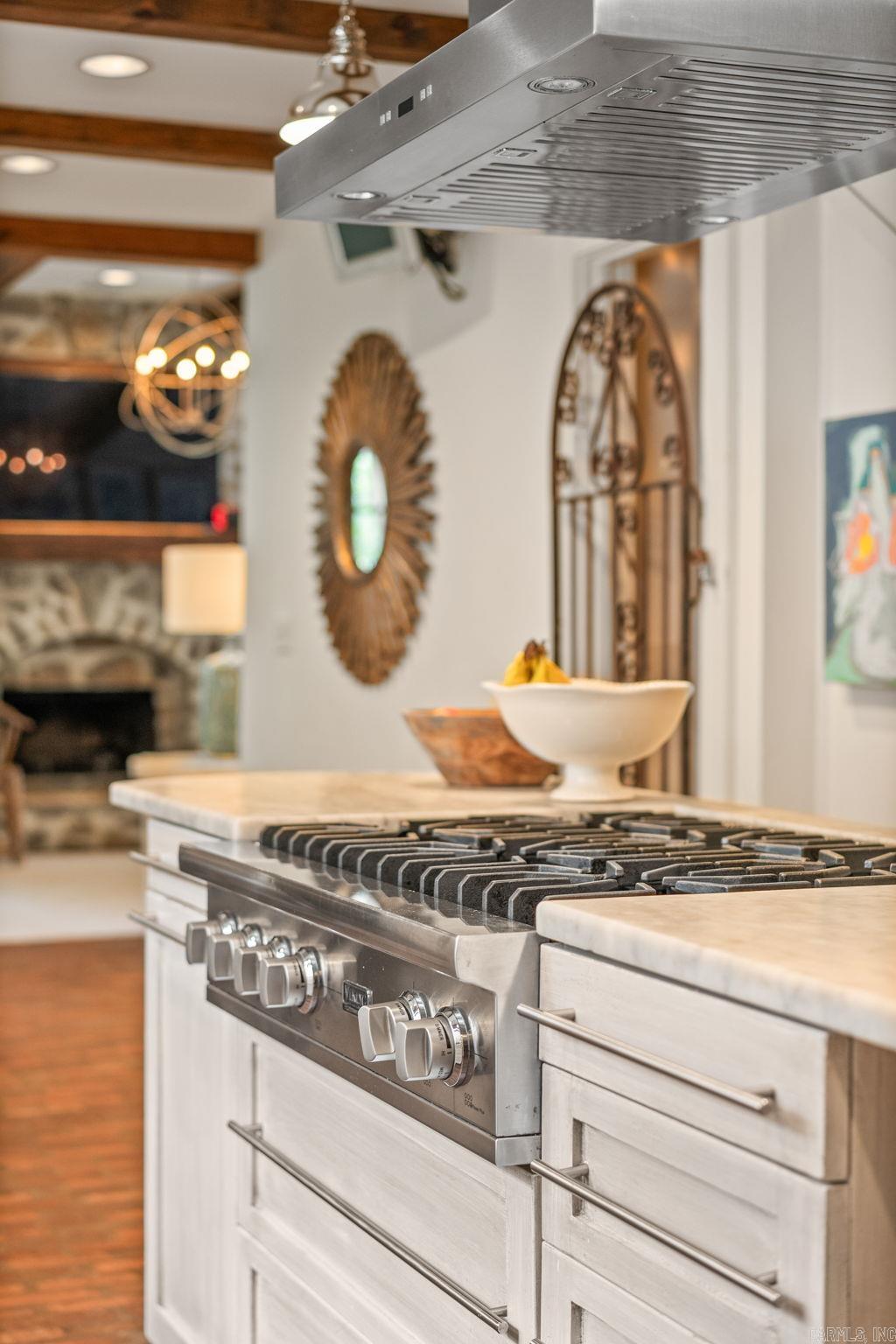 SHADOWLAWN - Residential