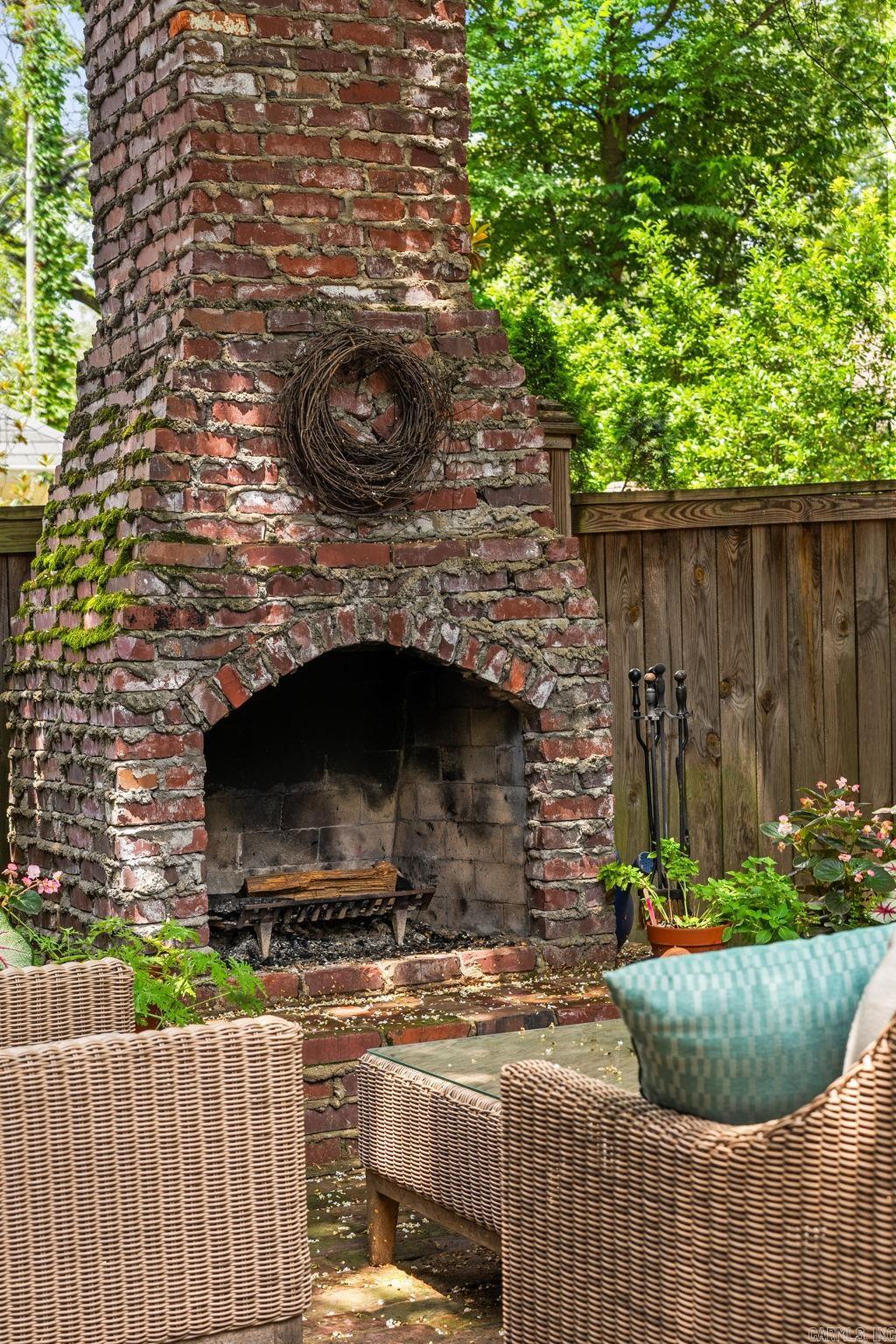 SHADOWLAWN - Residential