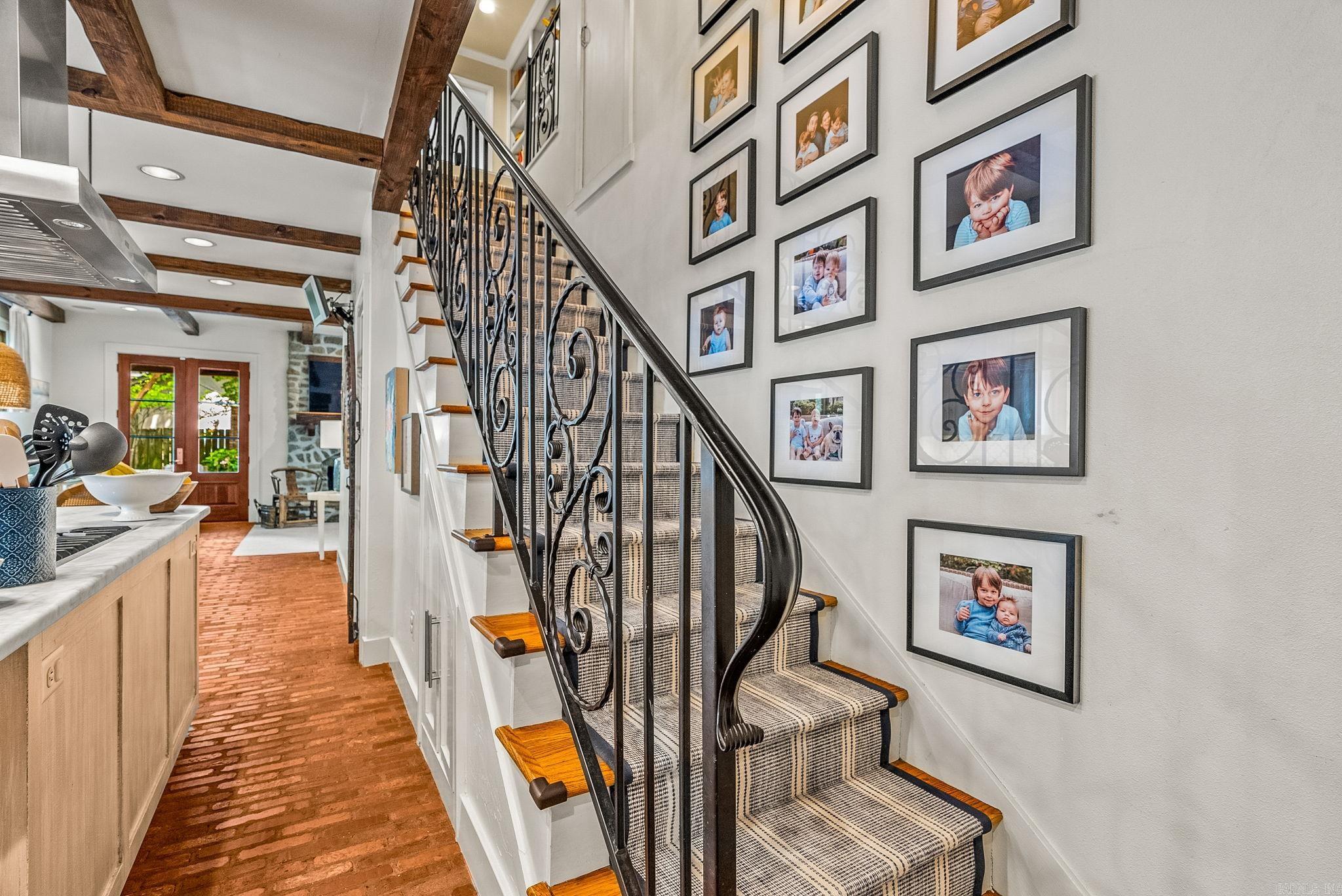 SHADOWLAWN - Residential