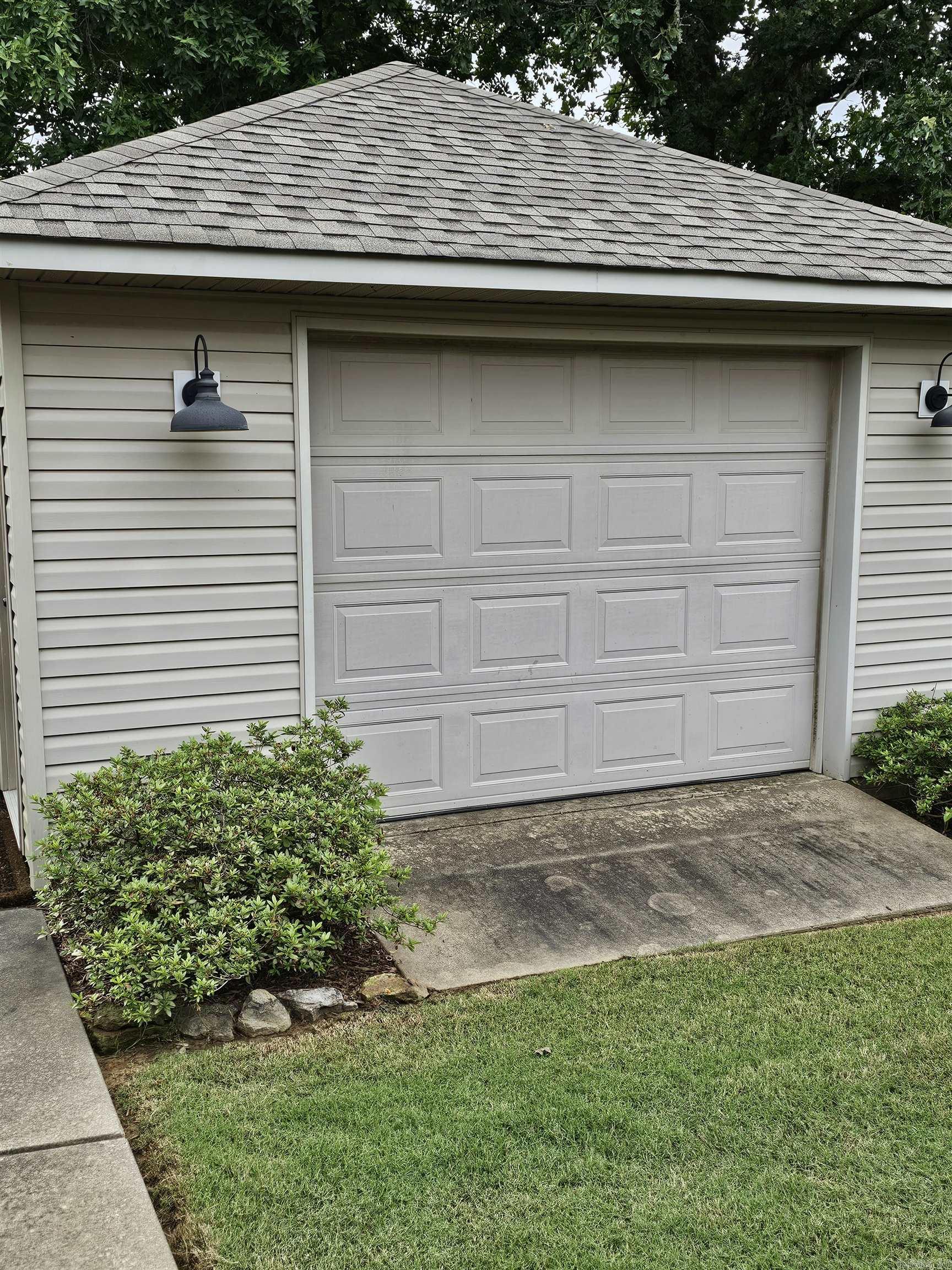 RIDGEFIELD - Residential