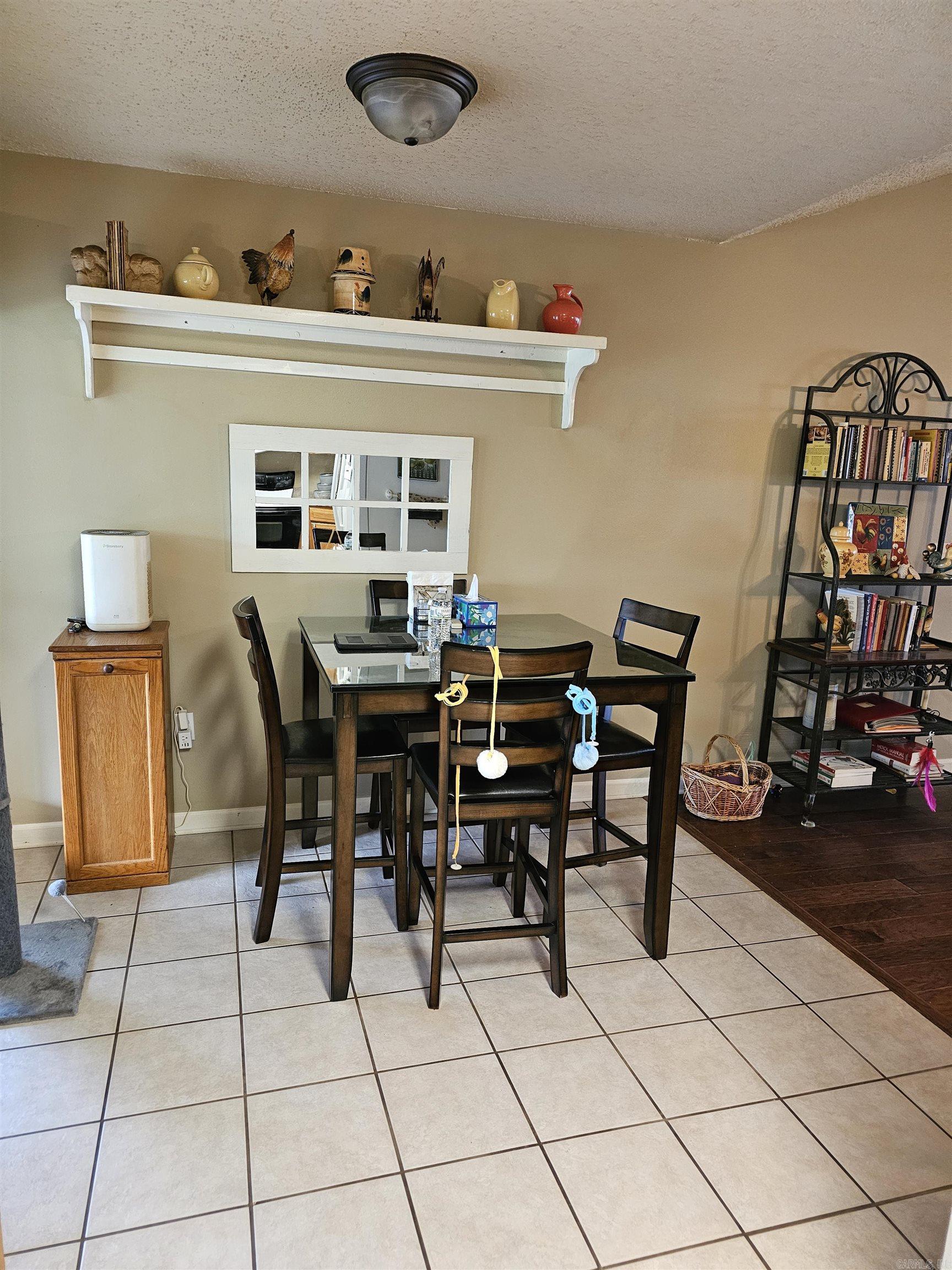 RIDGEFIELD - Residential