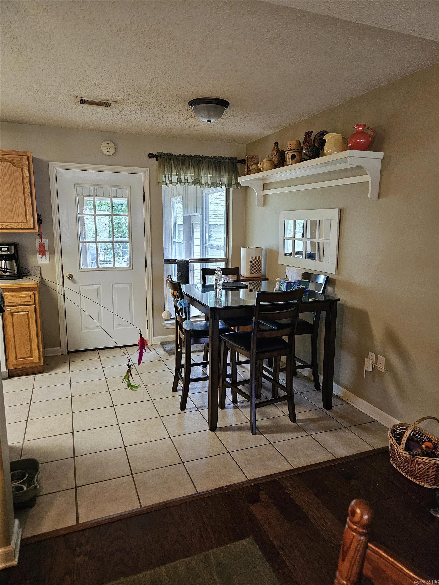 RIDGEFIELD - Residential
