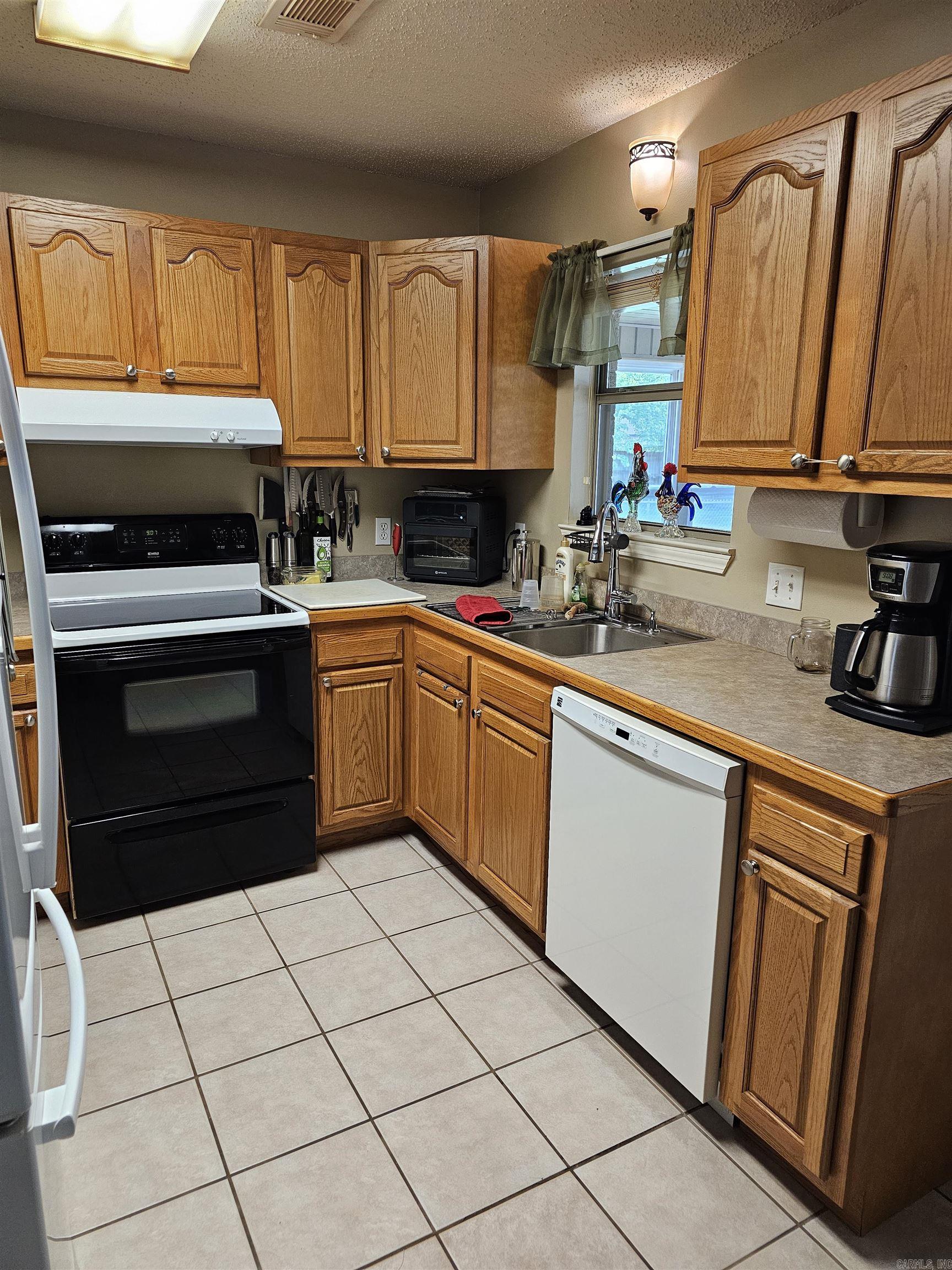 RIDGEFIELD - Residential