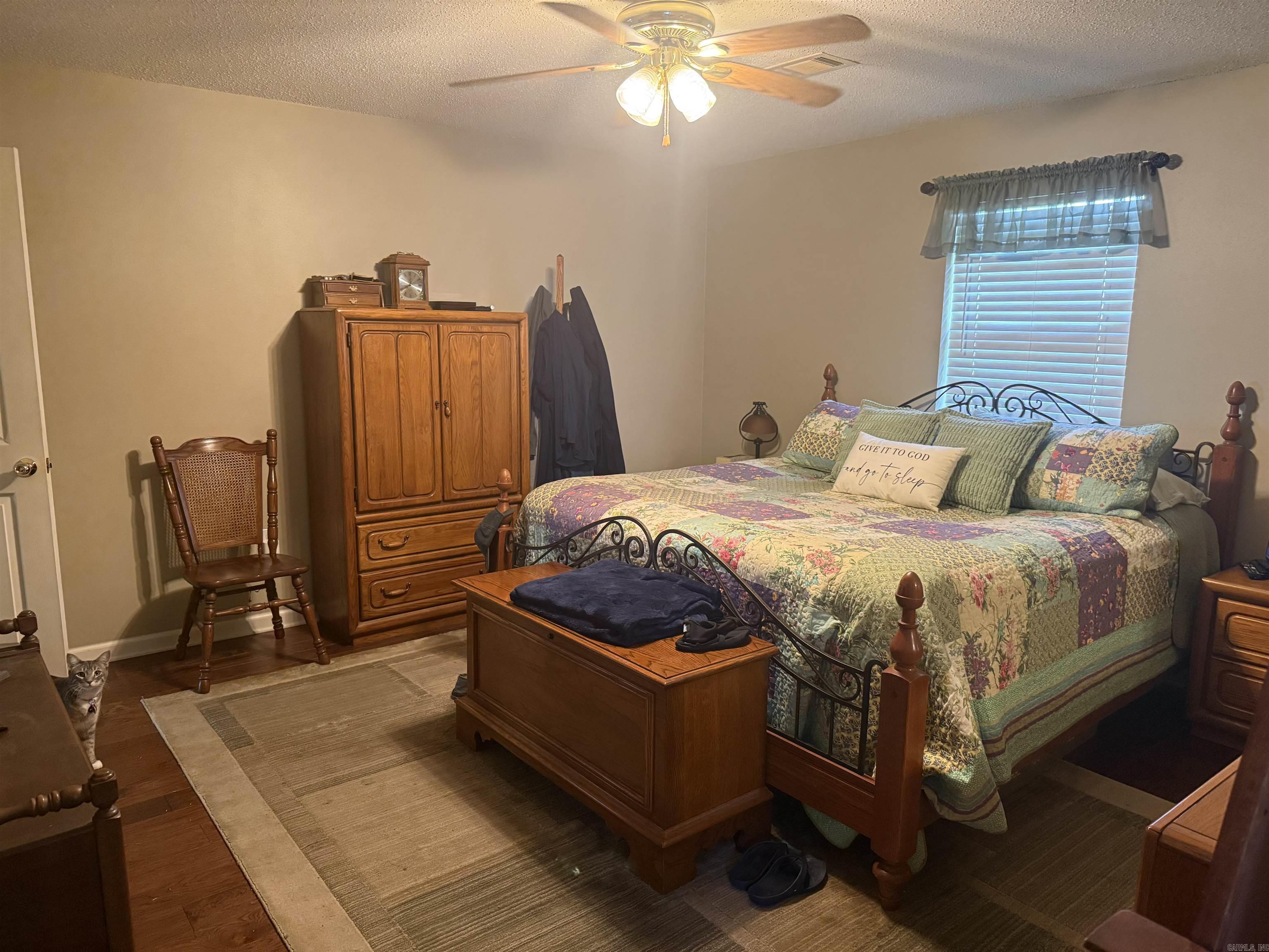 RIDGEFIELD - Residential