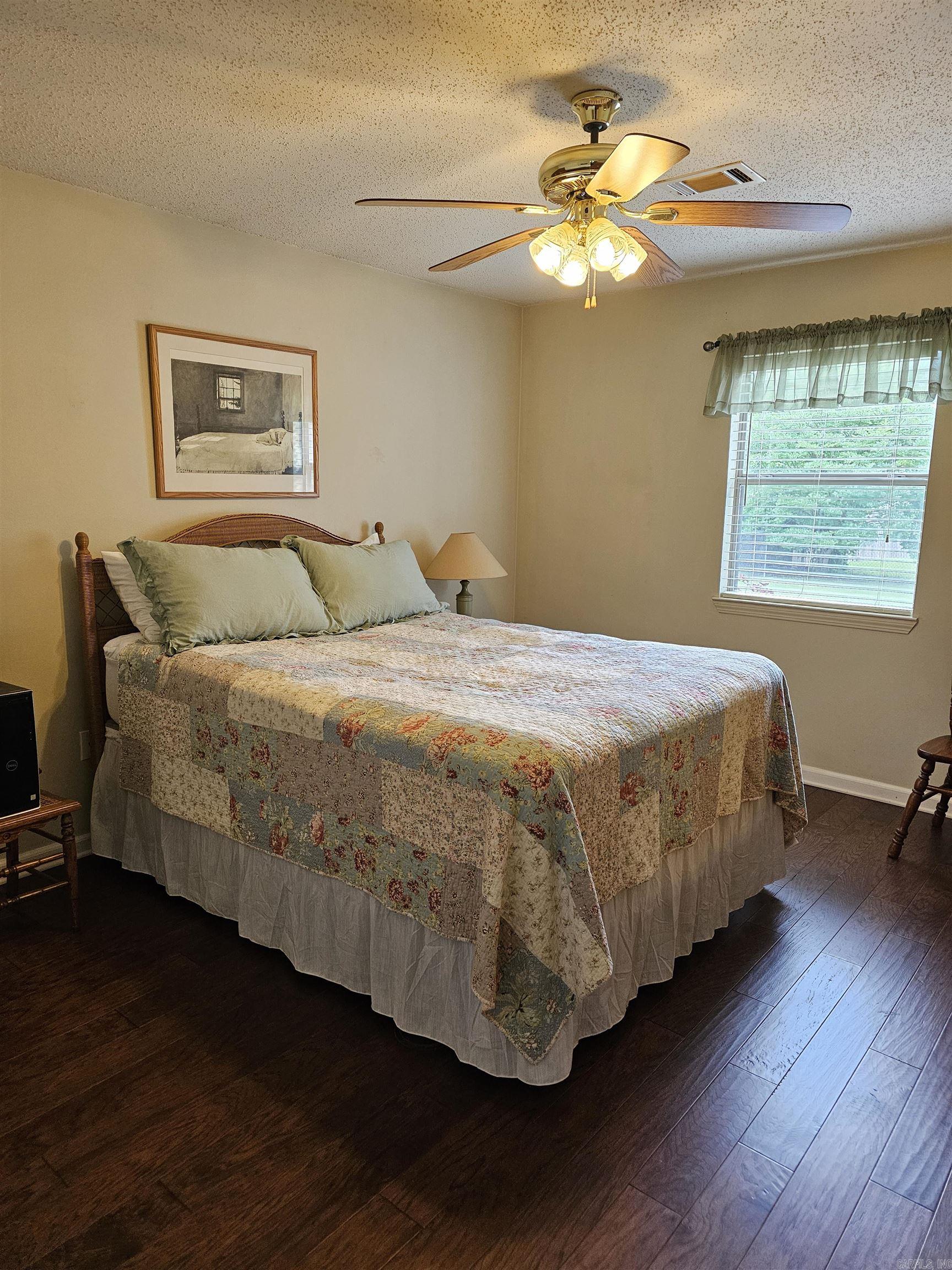 RIDGEFIELD - Residential