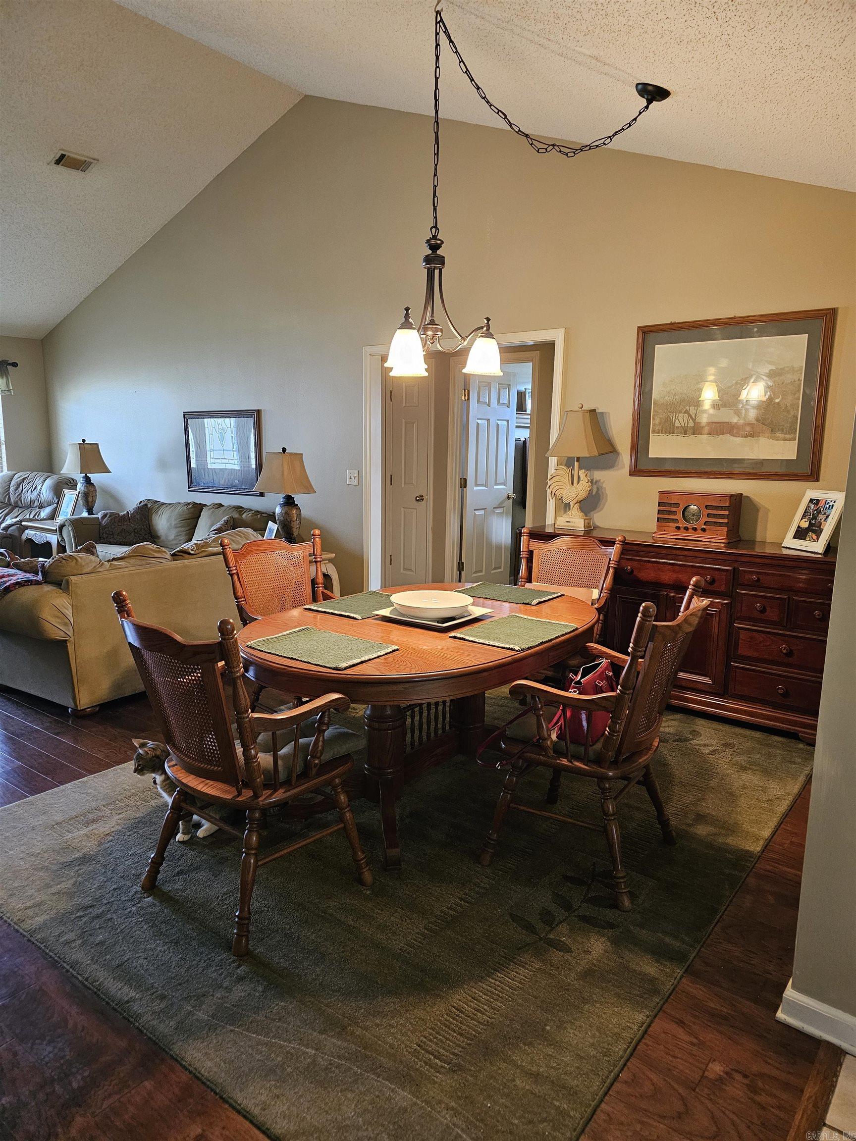 RIDGEFIELD - Residential