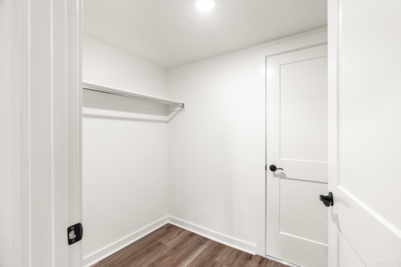 SPRING VALLEY - Residential