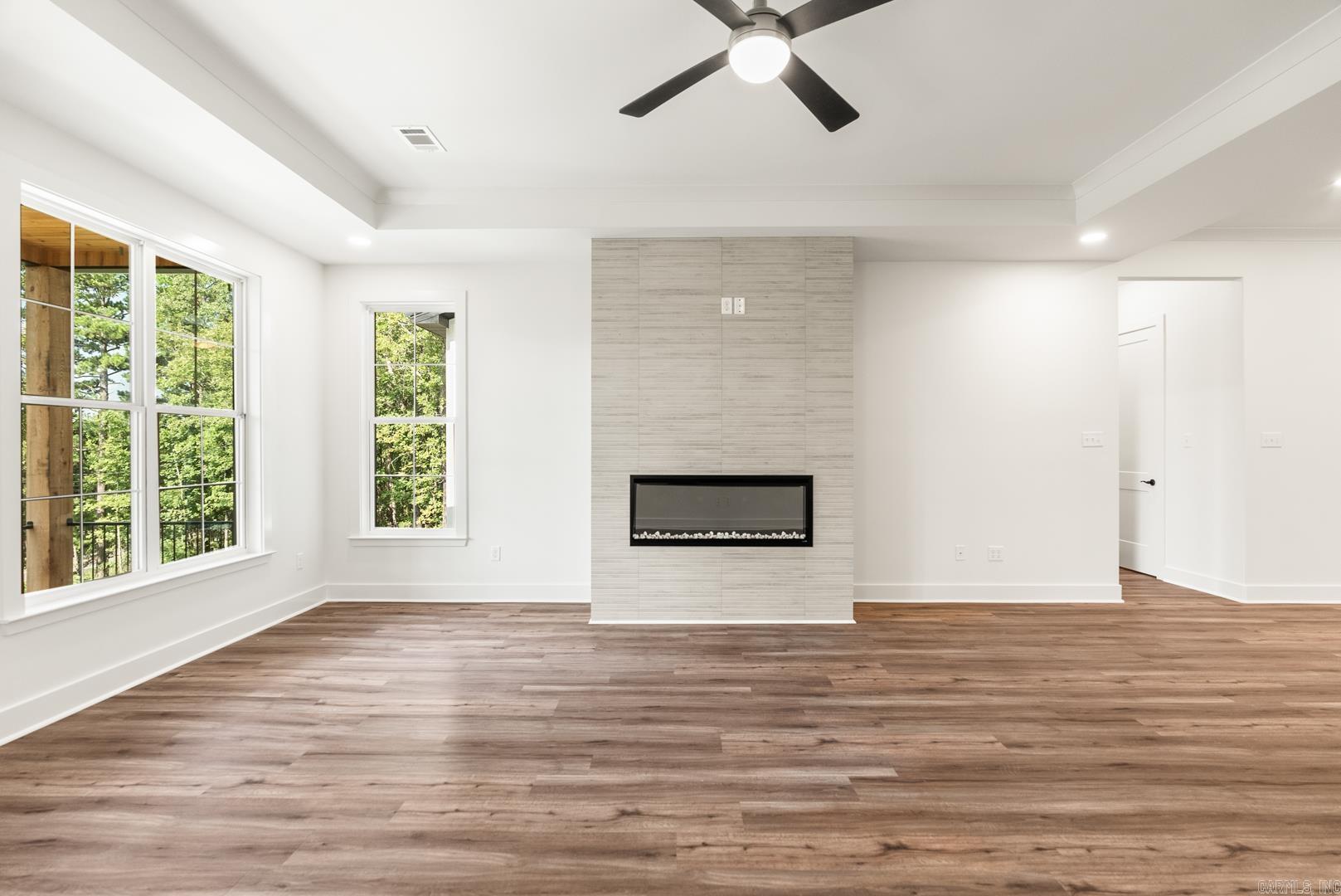 SPRING VALLEY - Residential