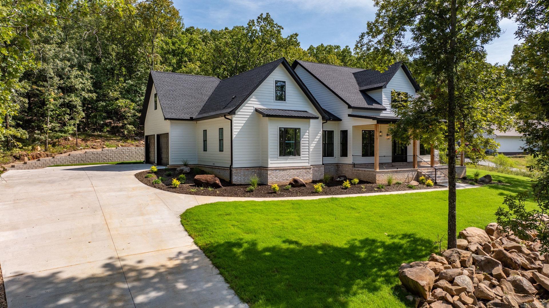 SPRING VALLEY - Residential