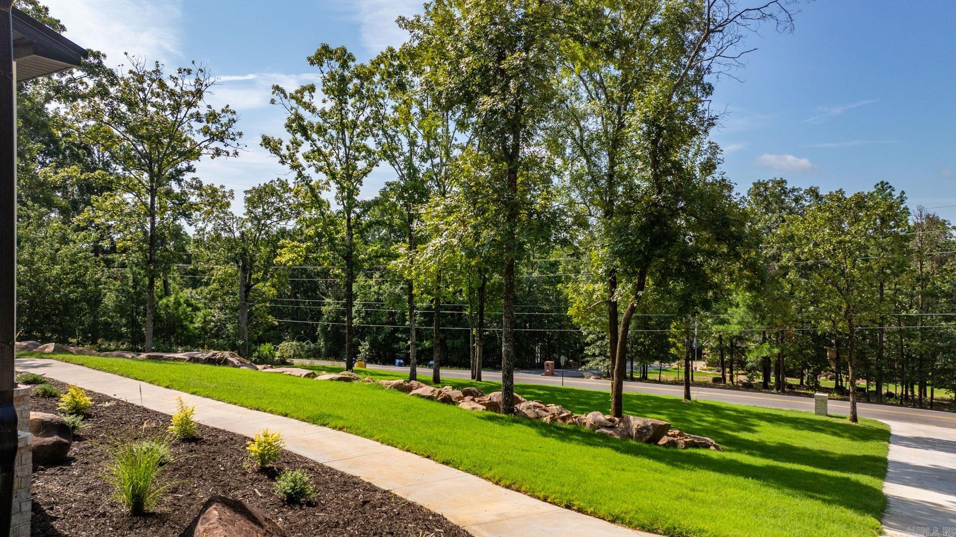 SPRING VALLEY - Residential