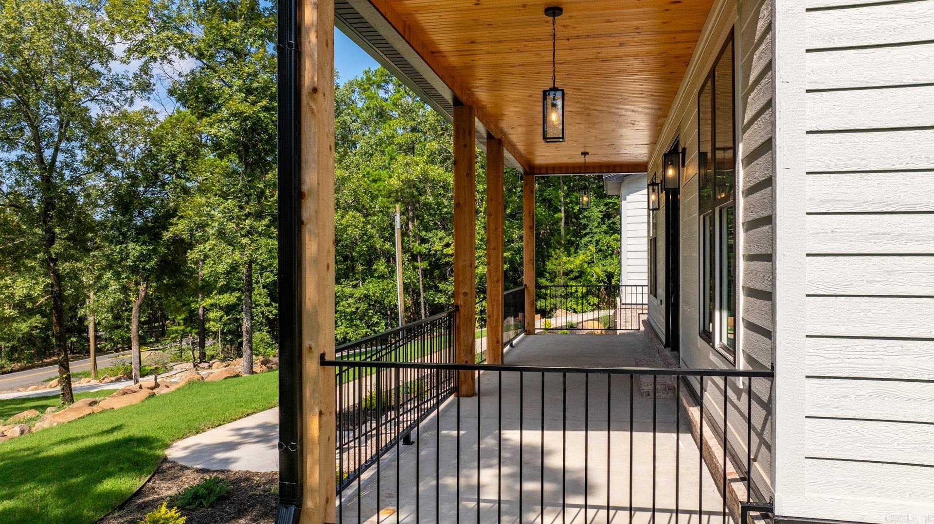 SPRING VALLEY - Residential