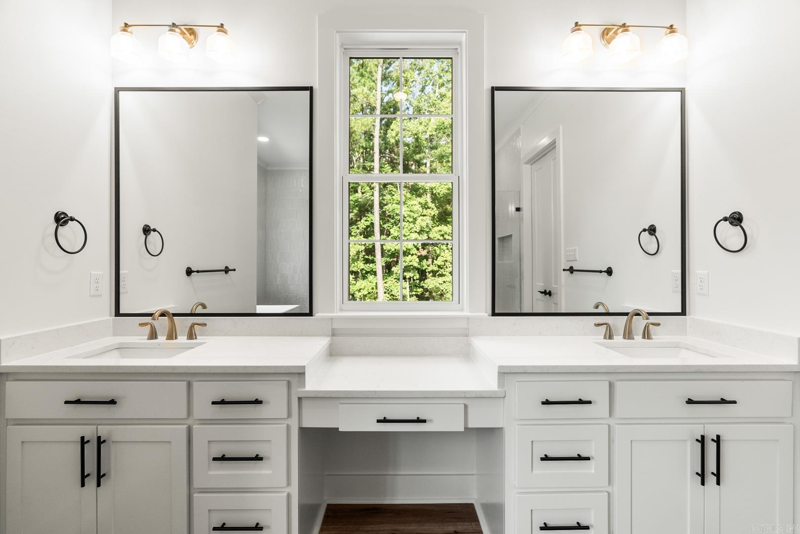 SPRING VALLEY - Residential