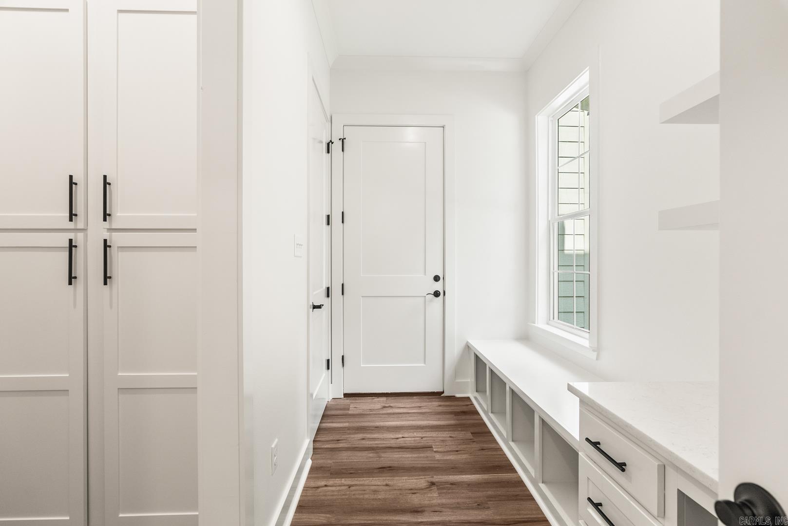 SPRING VALLEY - Residential