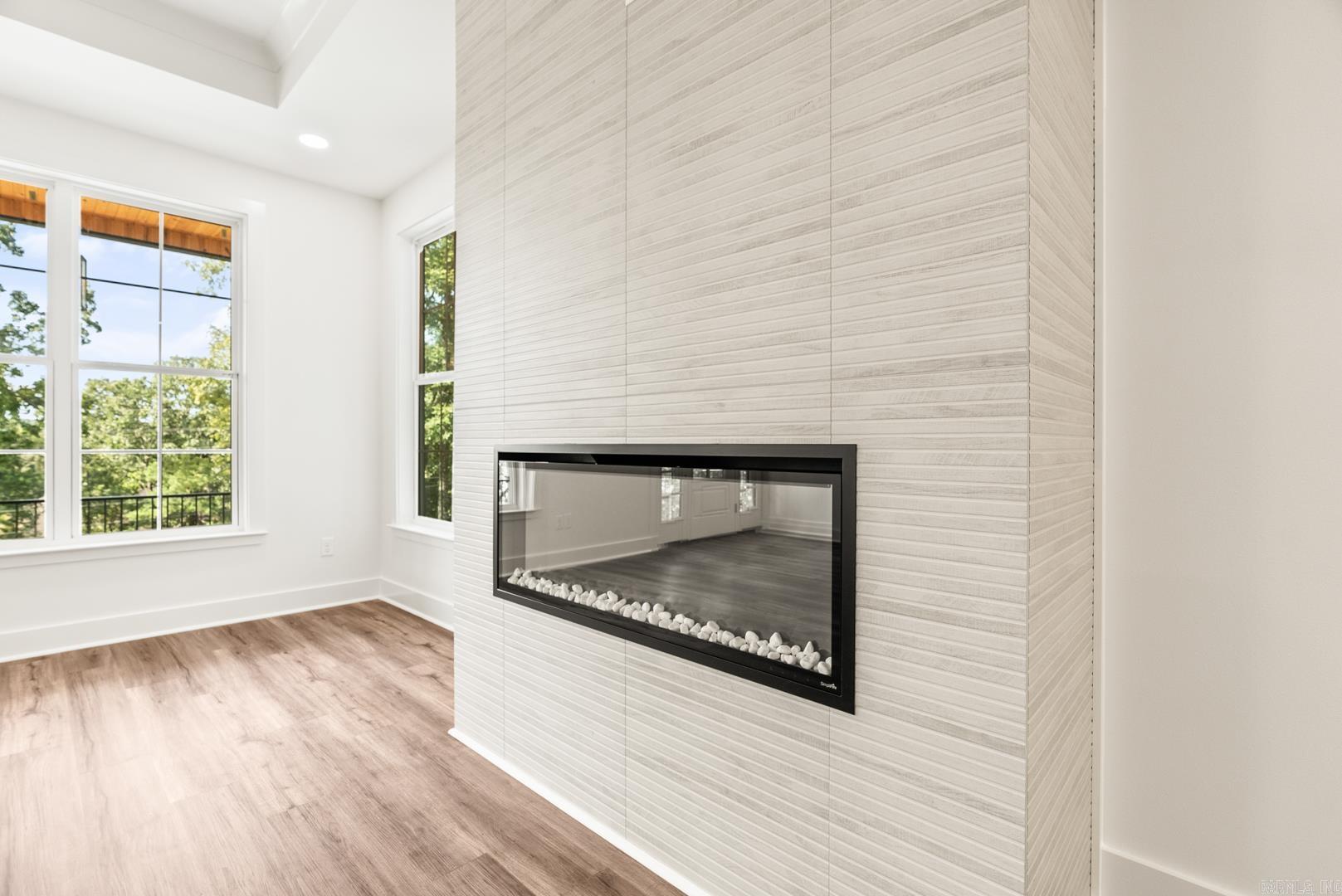 SPRING VALLEY - Residential