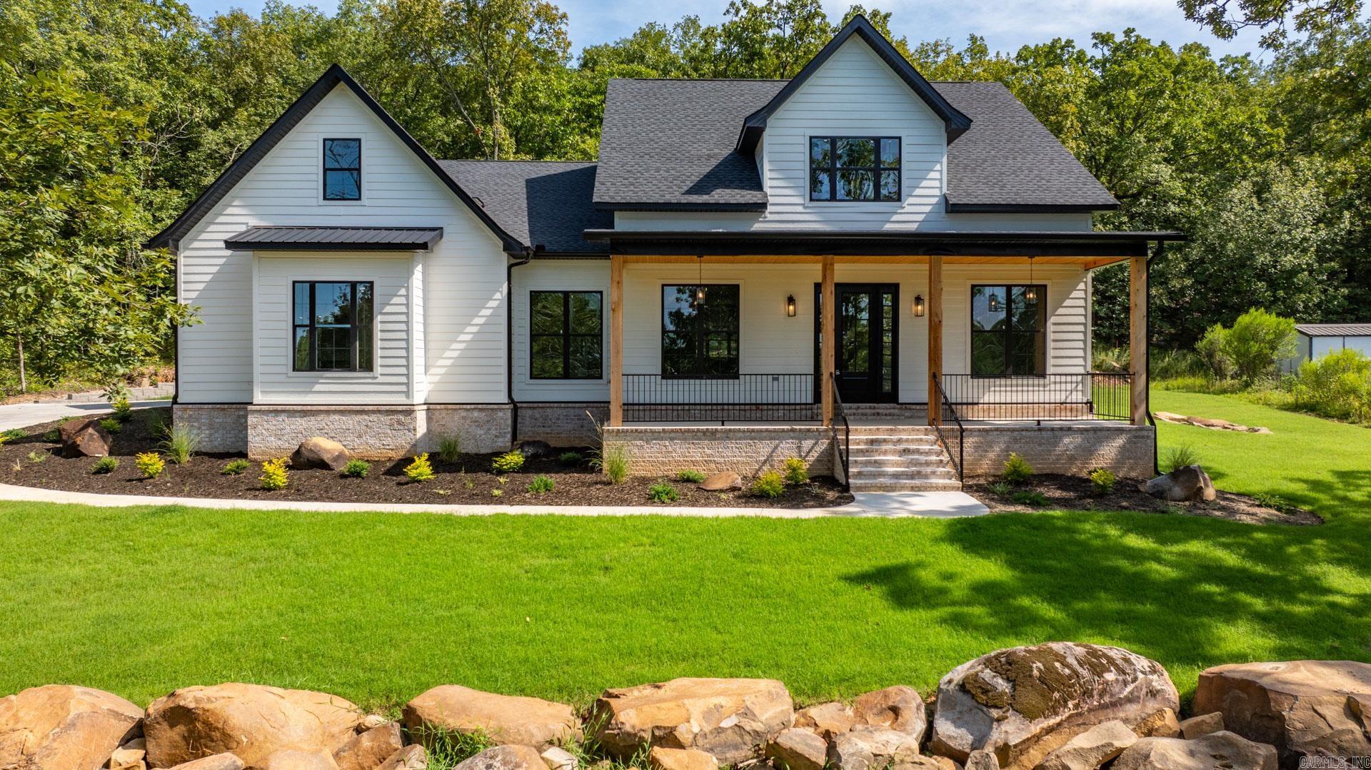 SPRING VALLEY - Residential