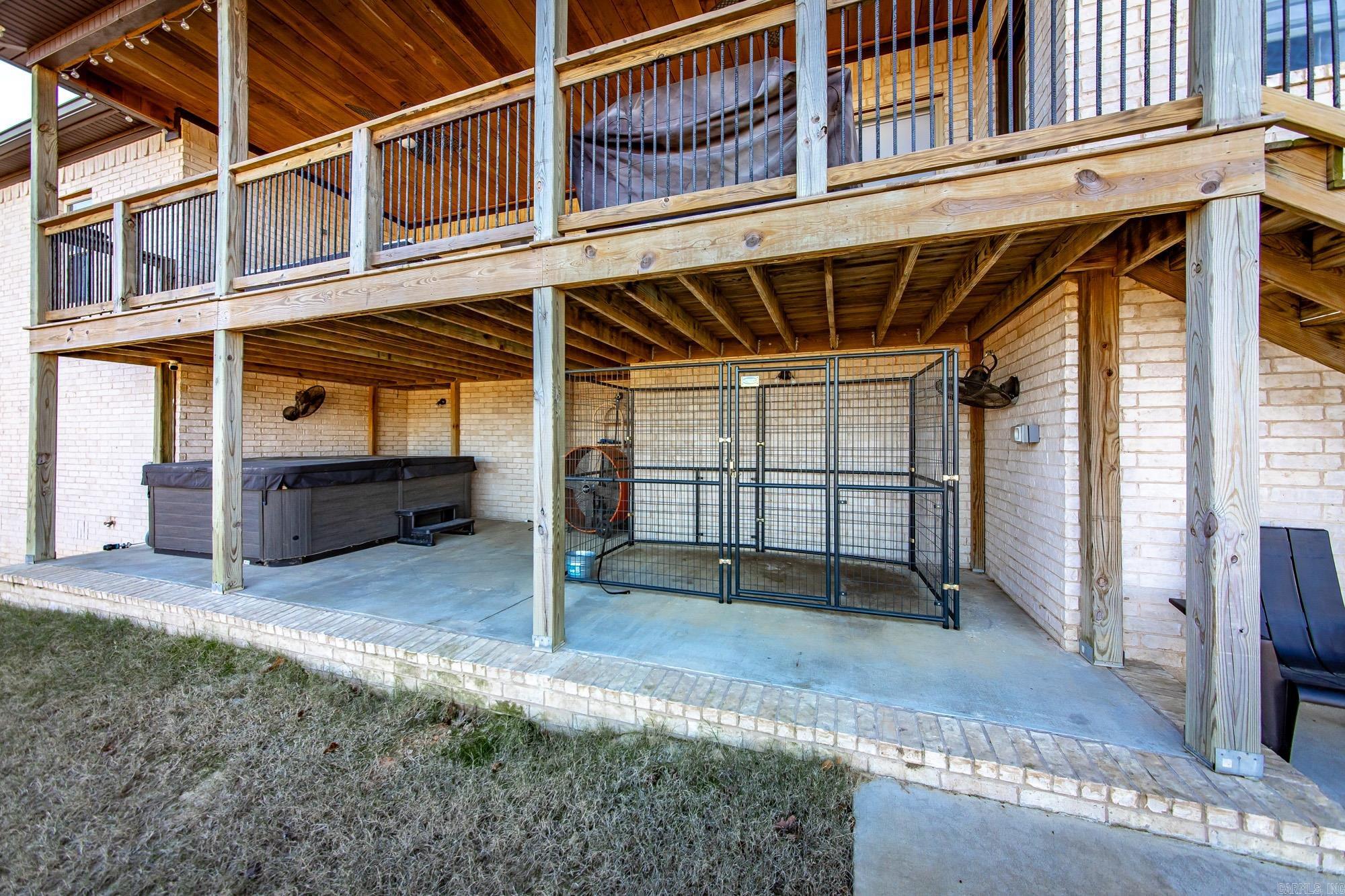 WELLINGTON PLACE - Residential