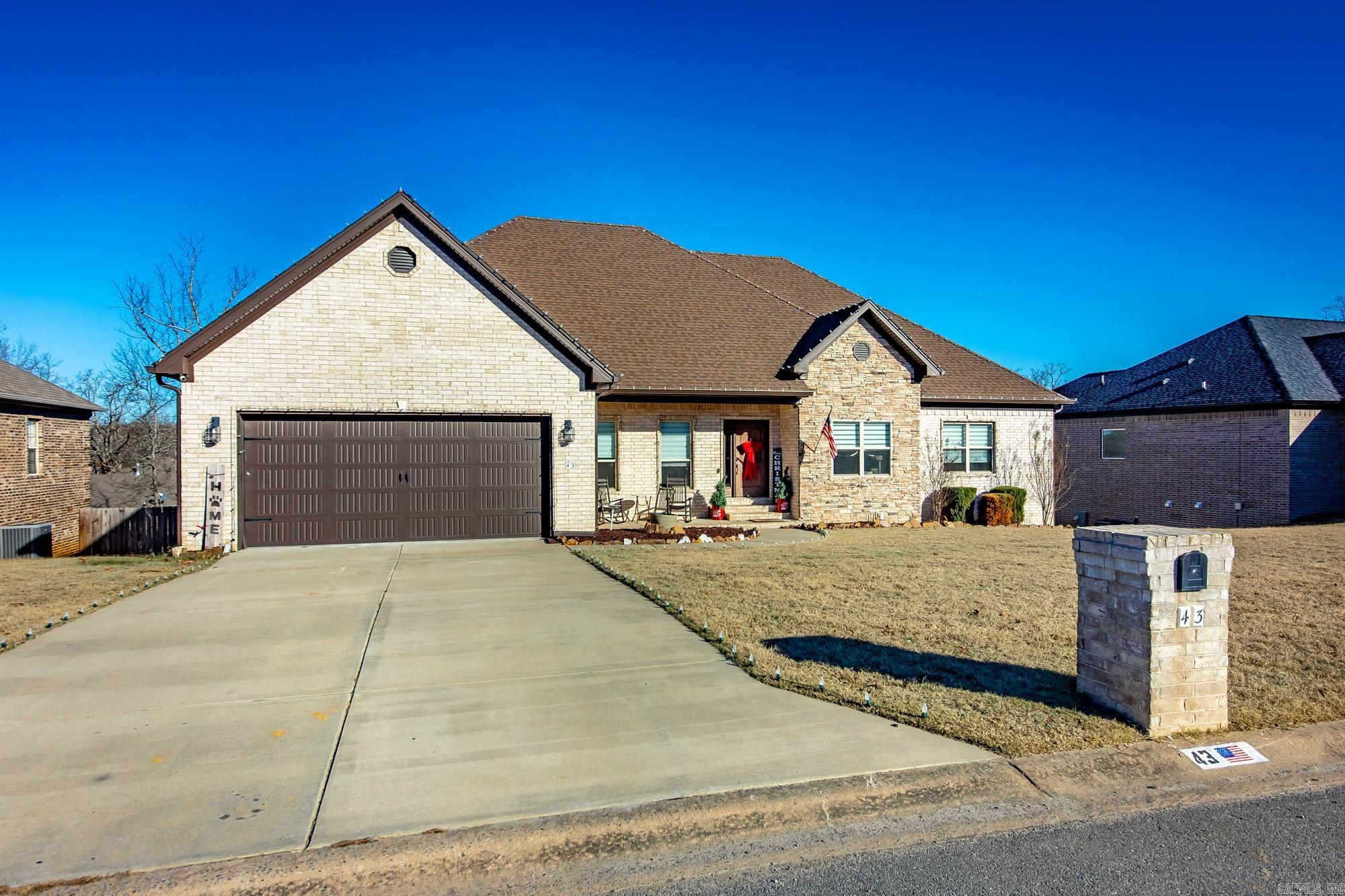 WELLINGTON PLACE - Residential