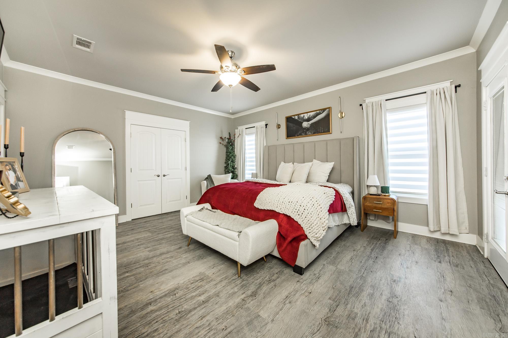 WELLINGTON PLACE - Residential