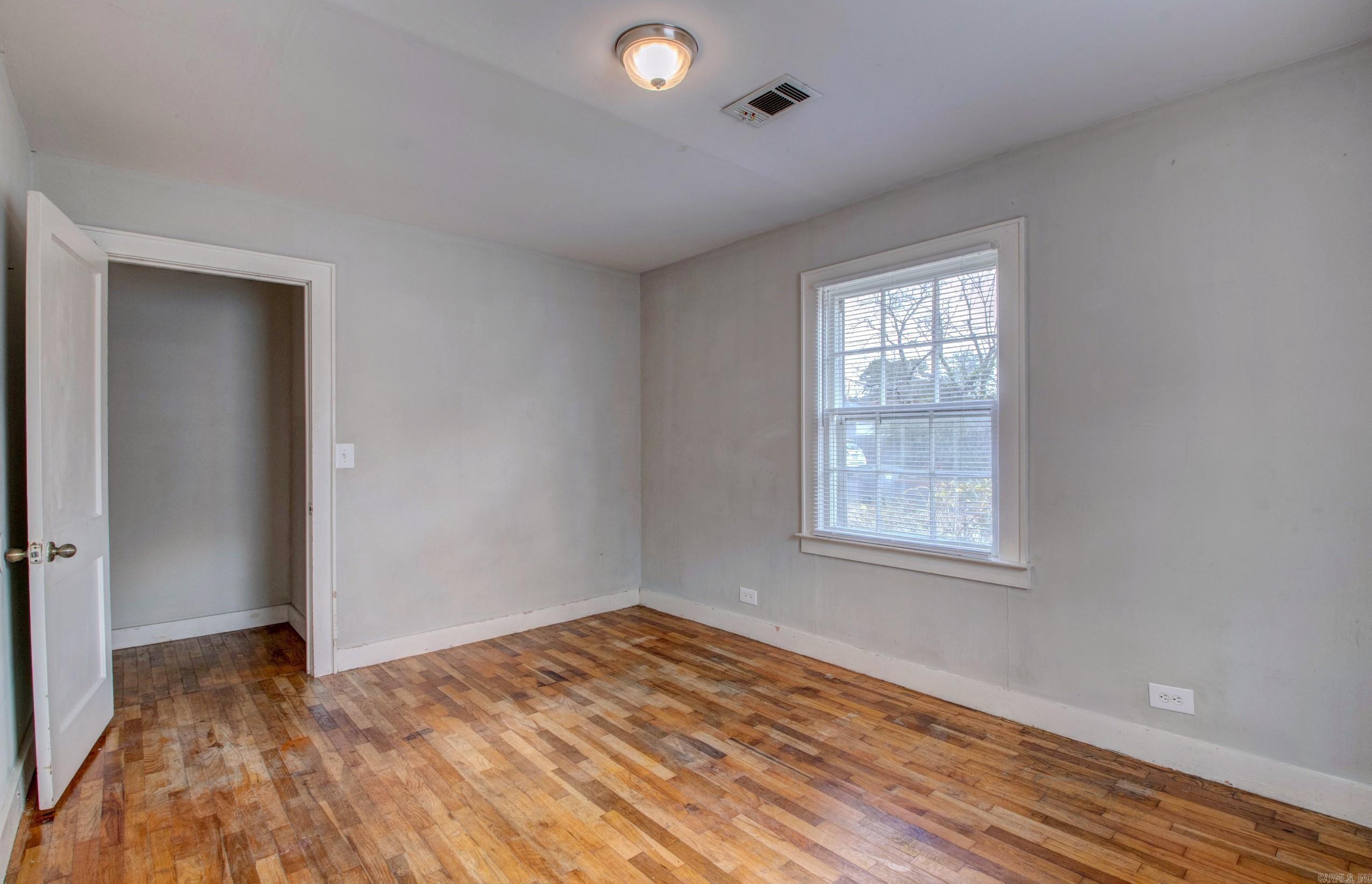 Sunny Hil - Residential