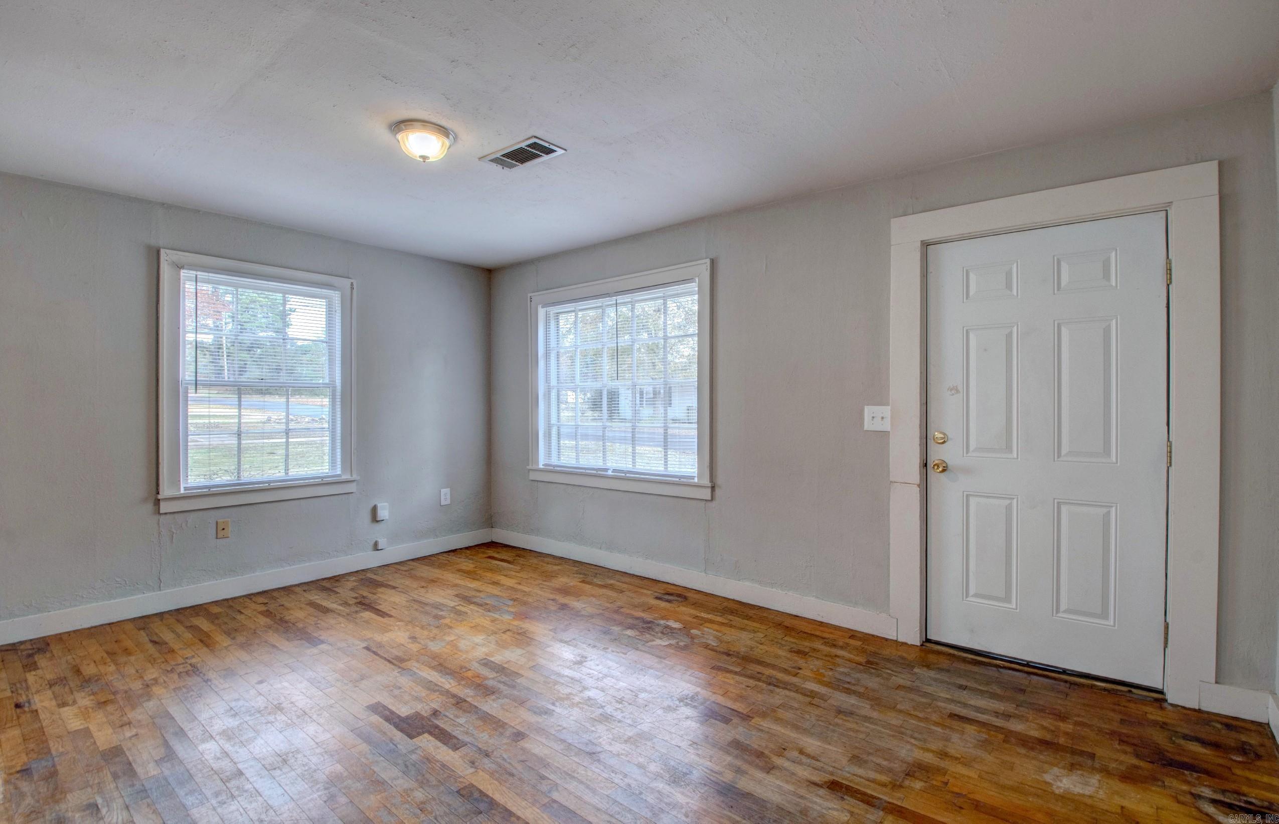 Sunny Hil - Residential