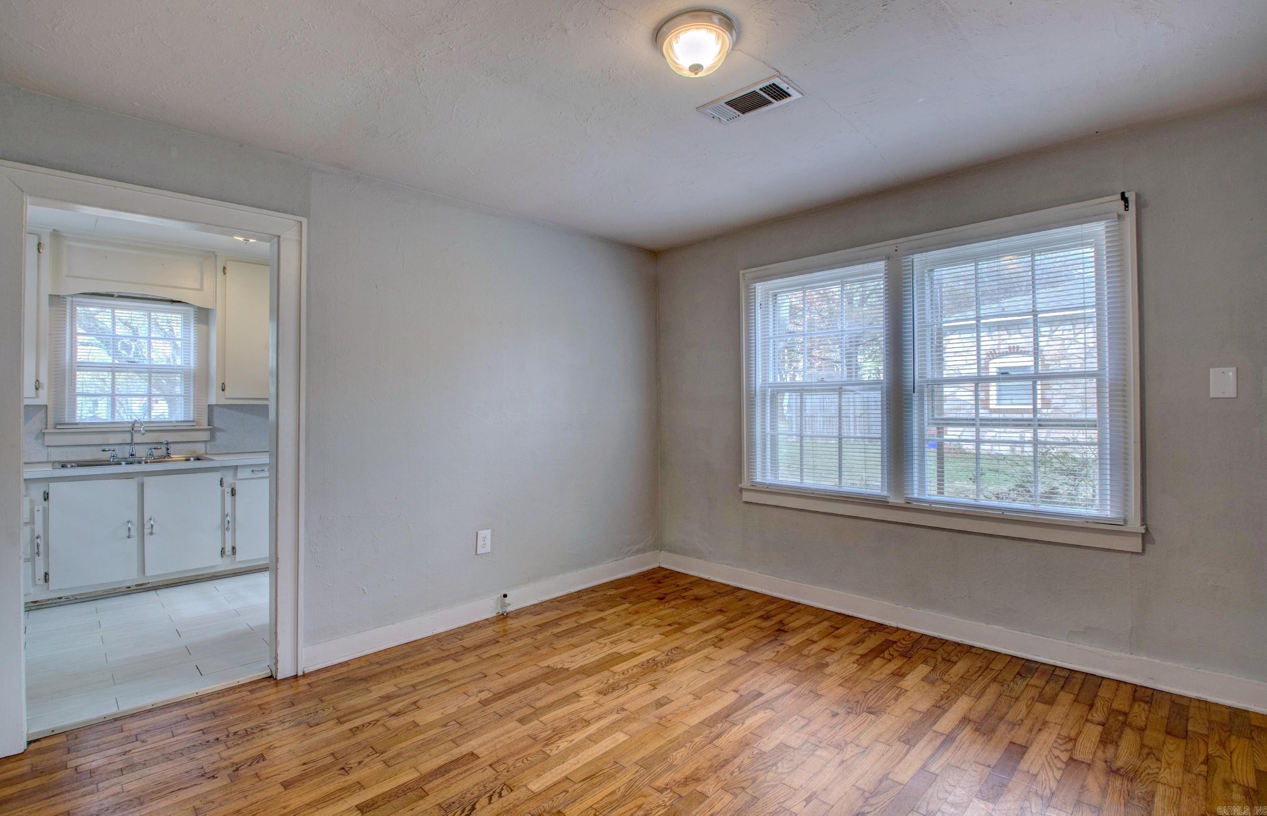 Sunny Hil - Residential