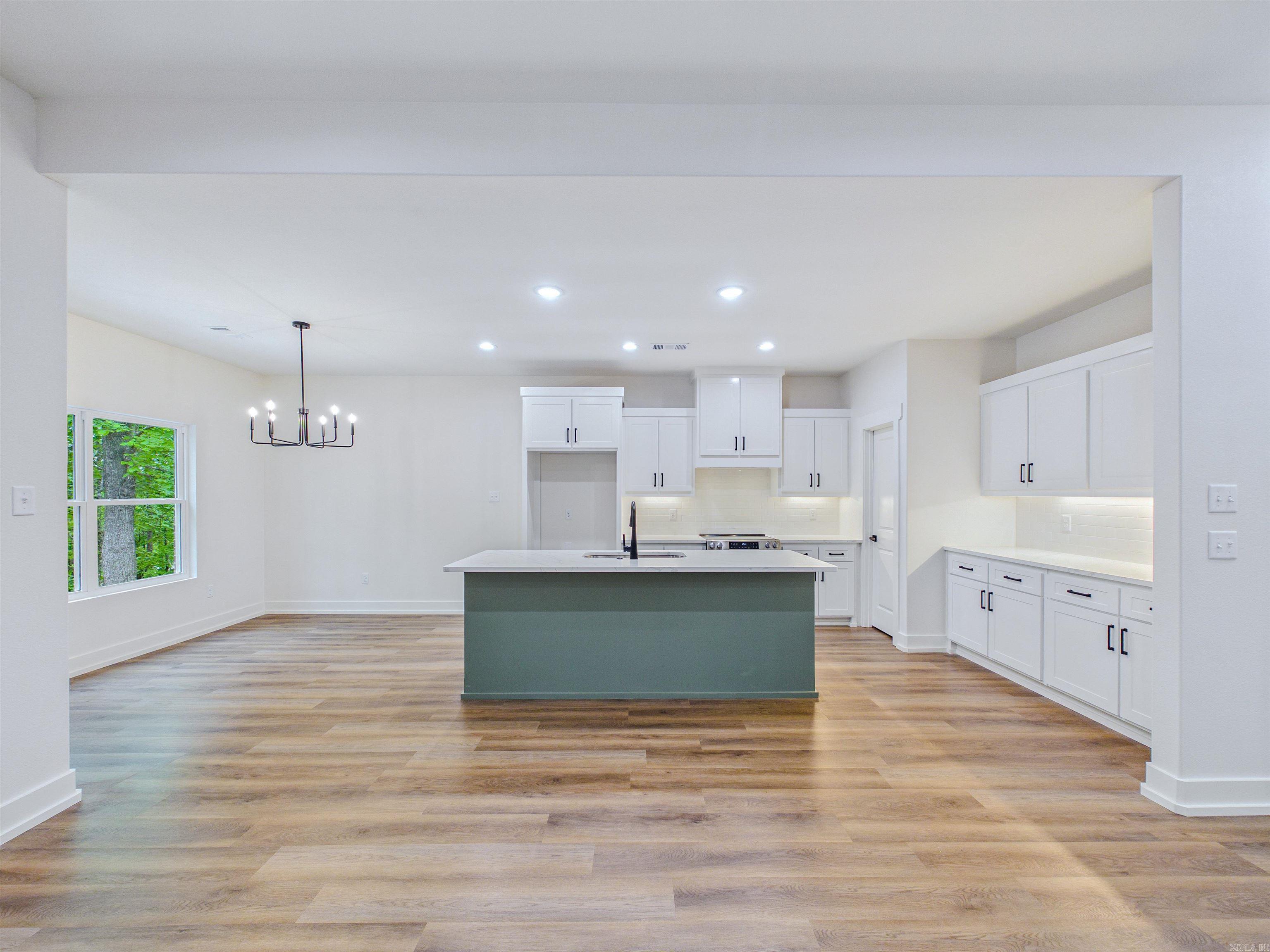 Sergio - Residential