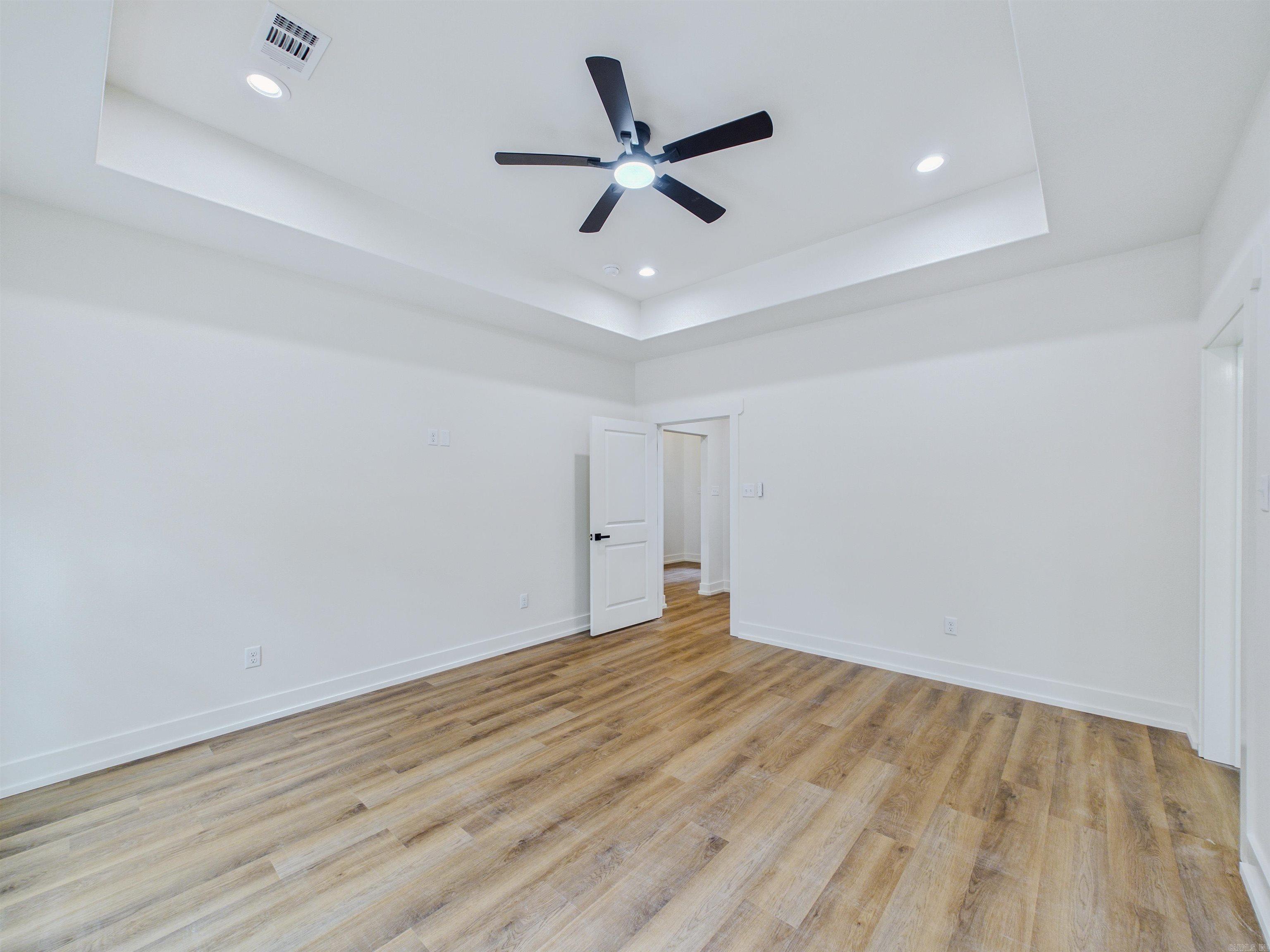 Sergio - Residential