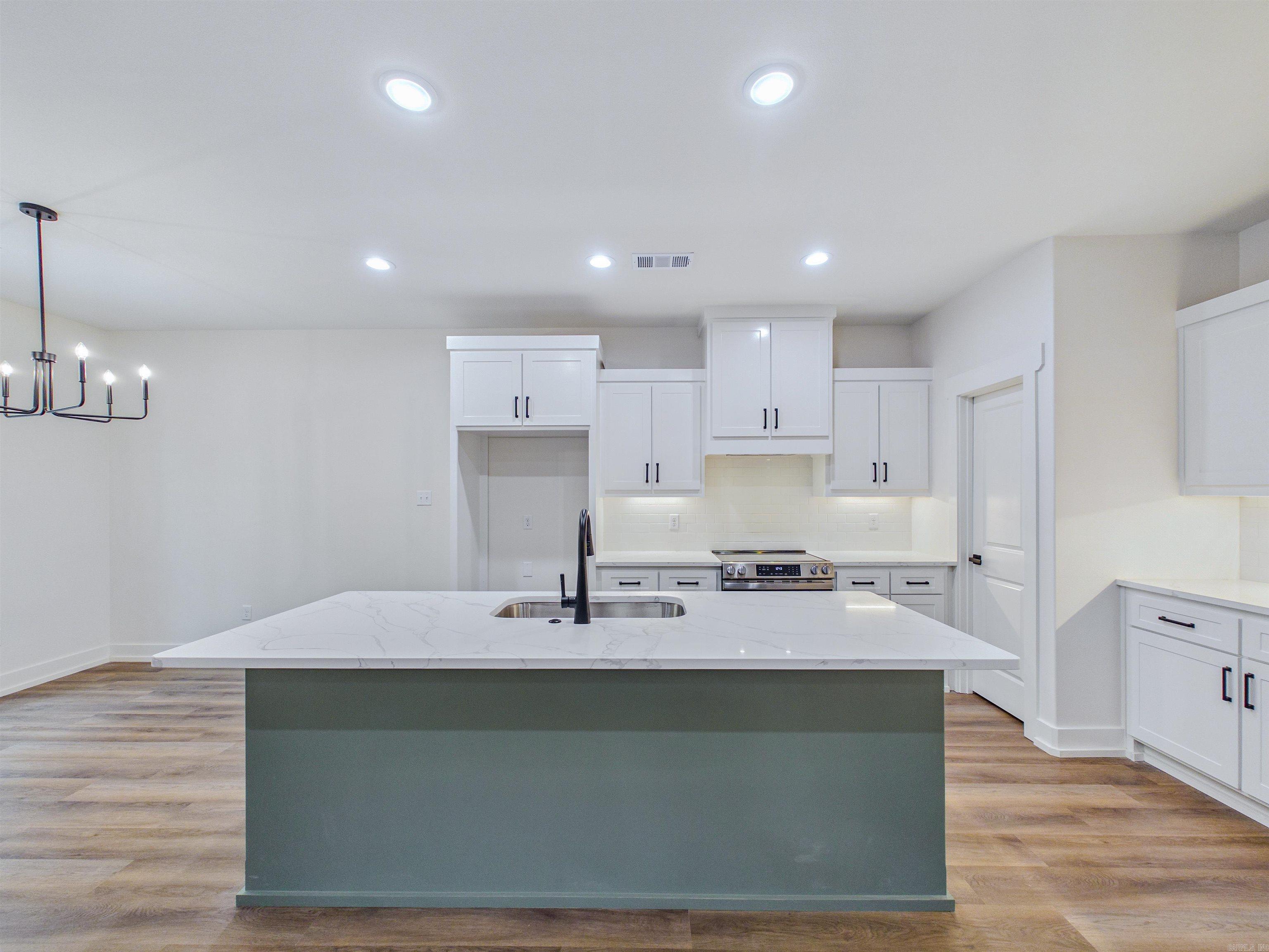 Sergio - Residential