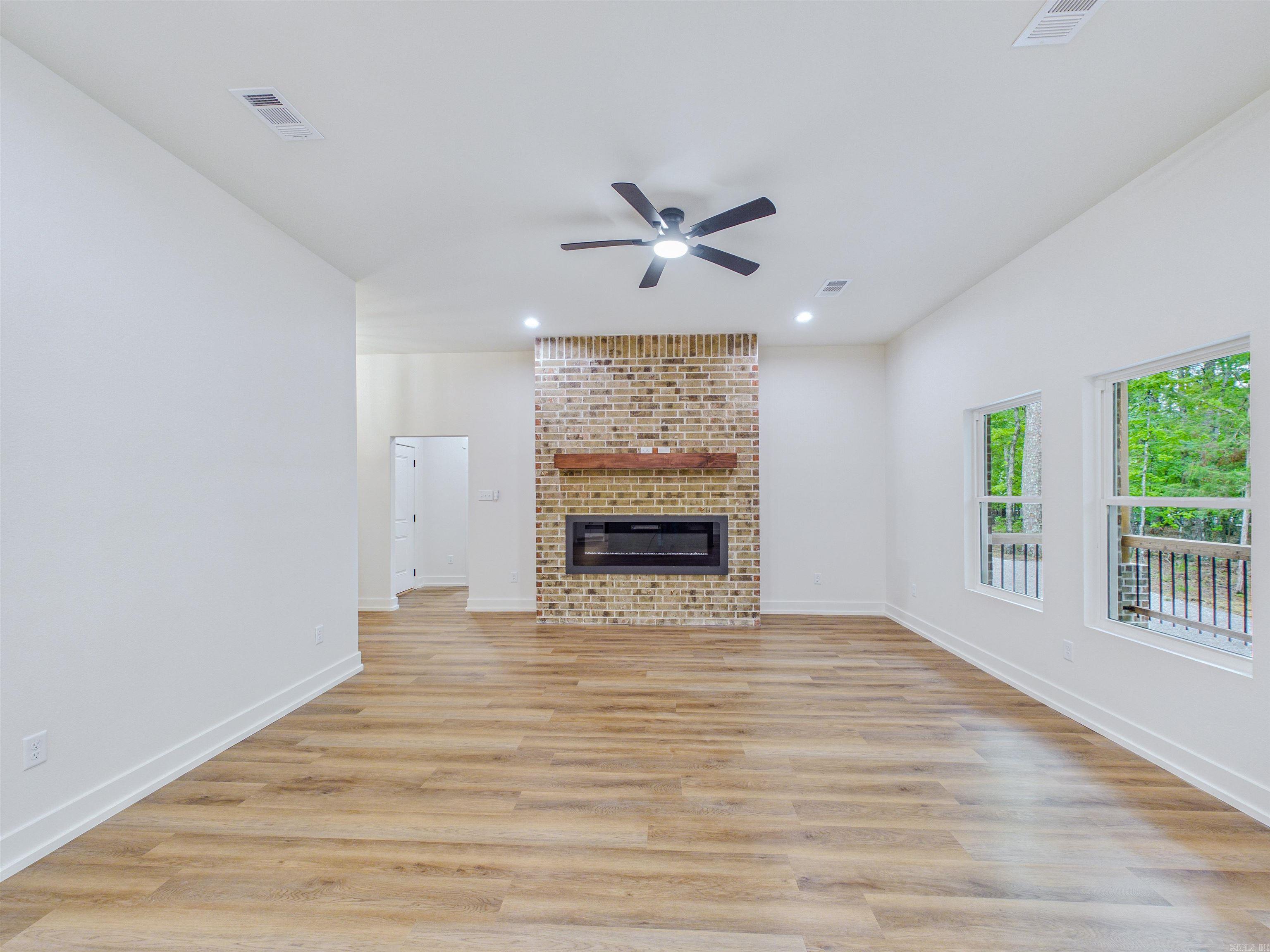 Sergio - Residential