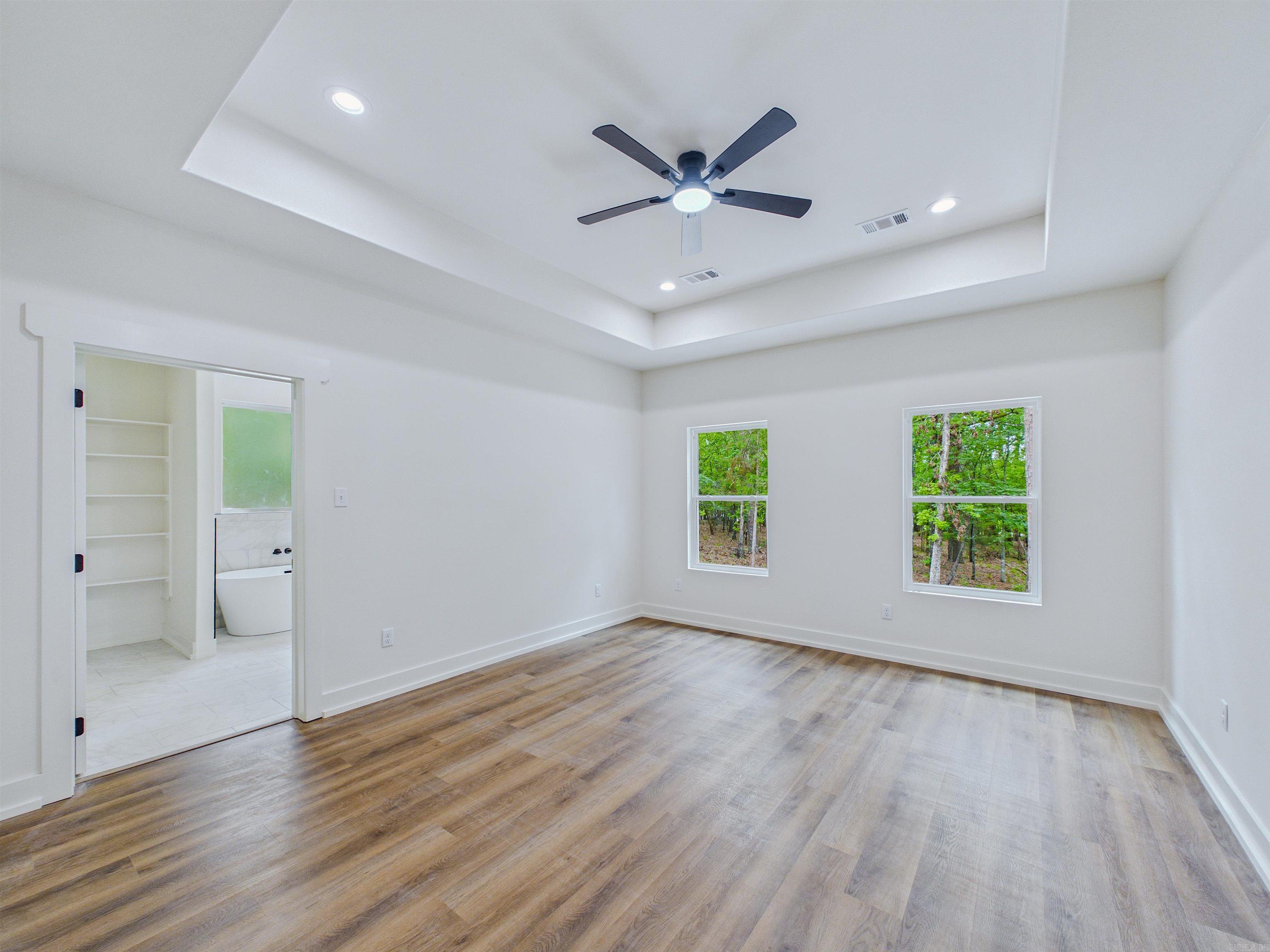 Sergio - Residential