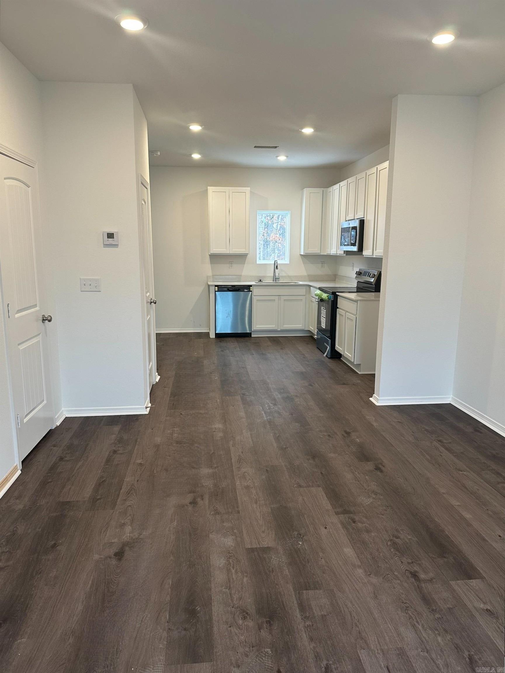 MIDLAND ESTATES PHASE 1 - Residential