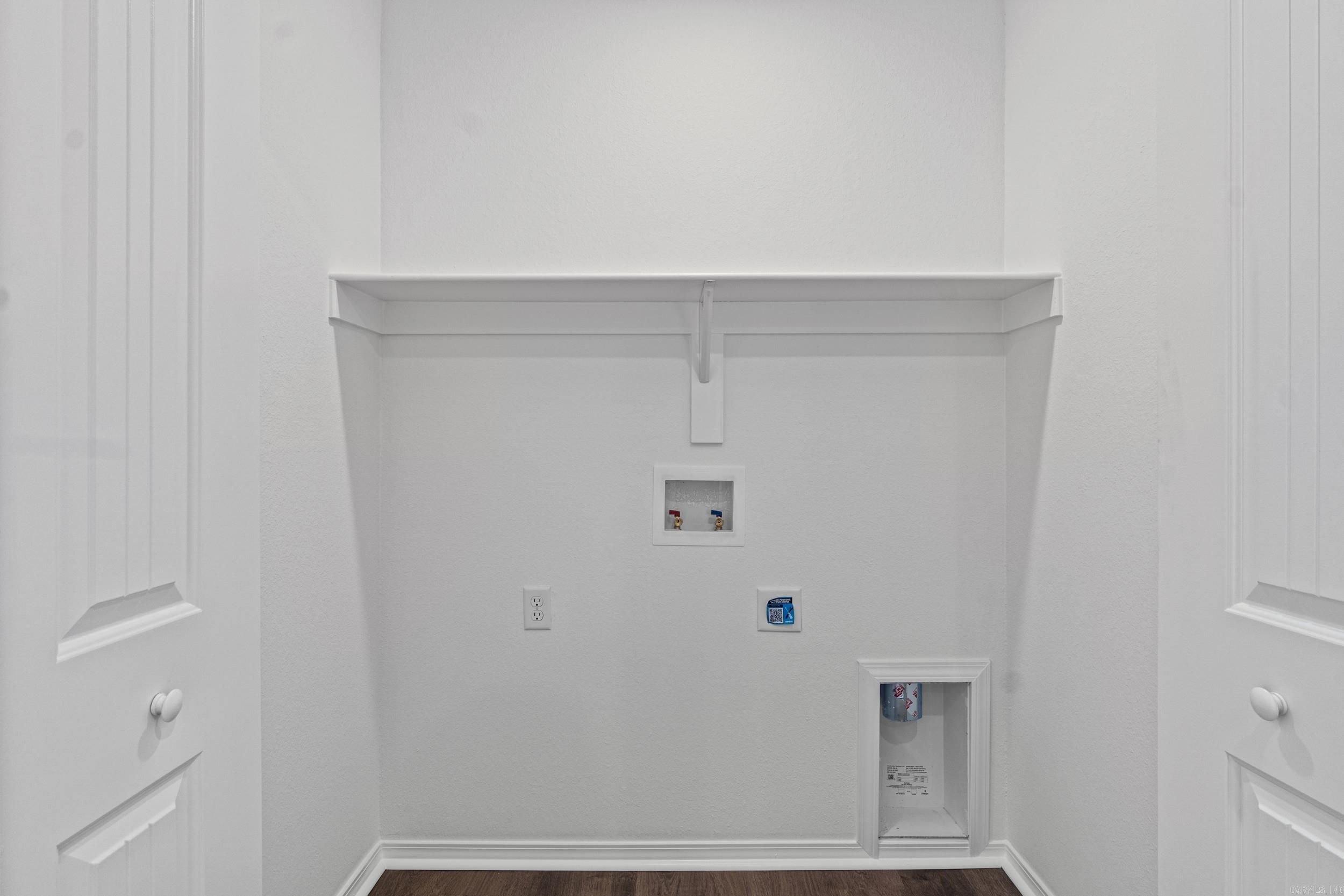 MIDLAND ESTATES PHASE 1 - Residential