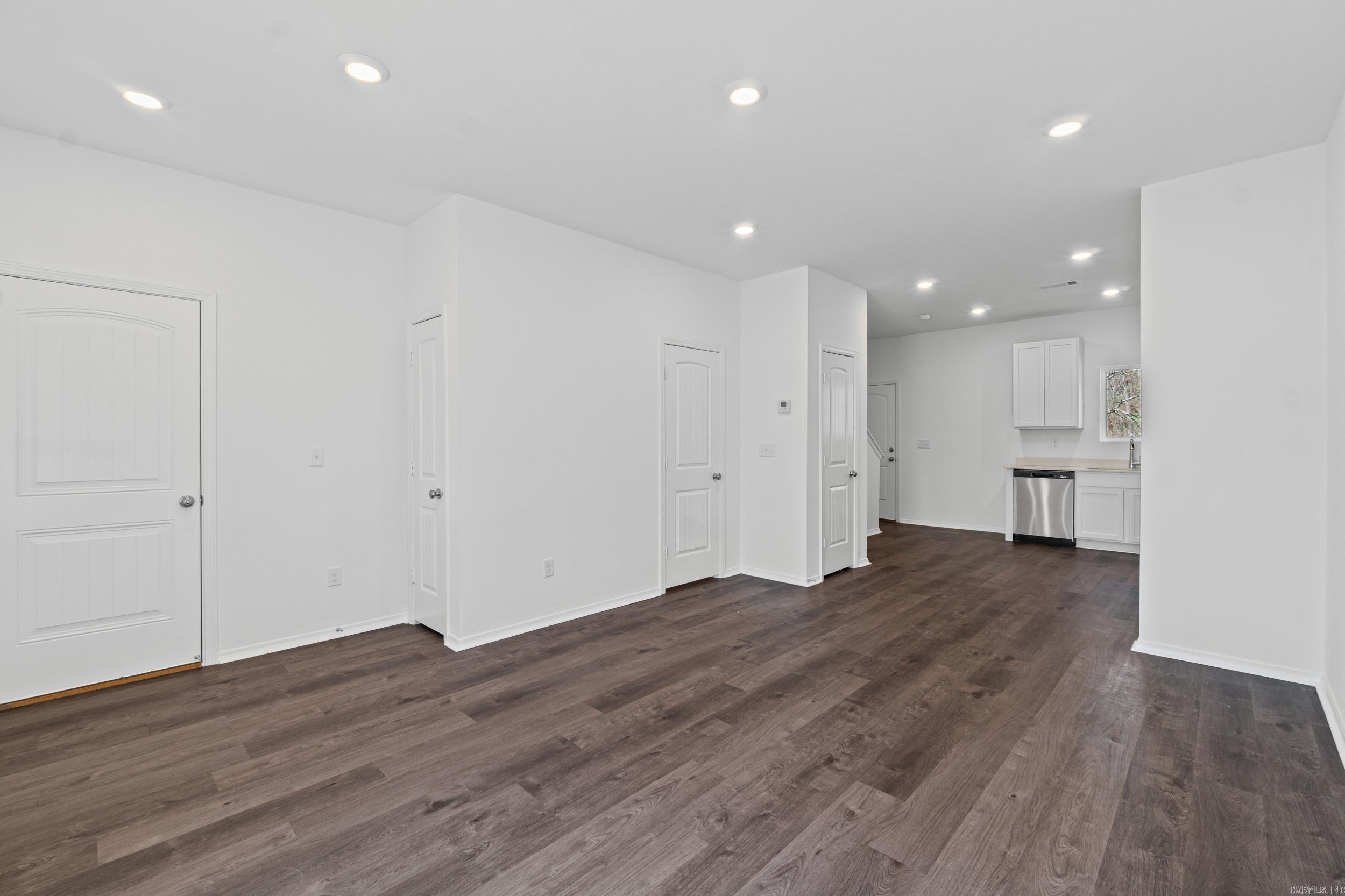 MIDLAND ESTATES PHASE 1 - Residential