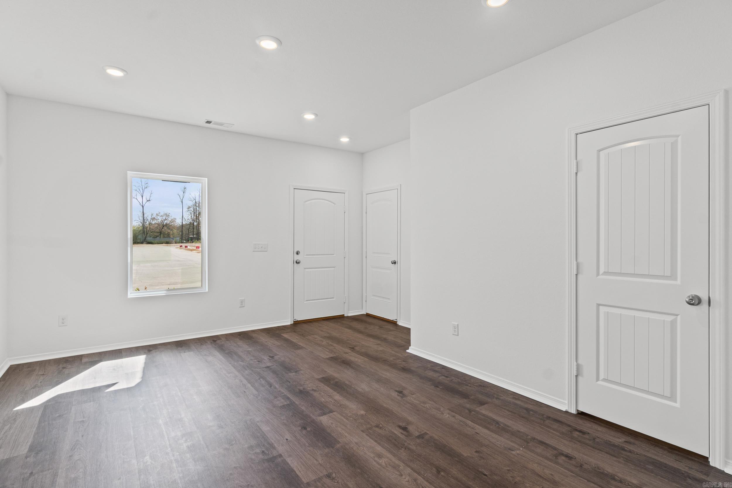 MIDLAND ESTATES PHASE 1 - Residential