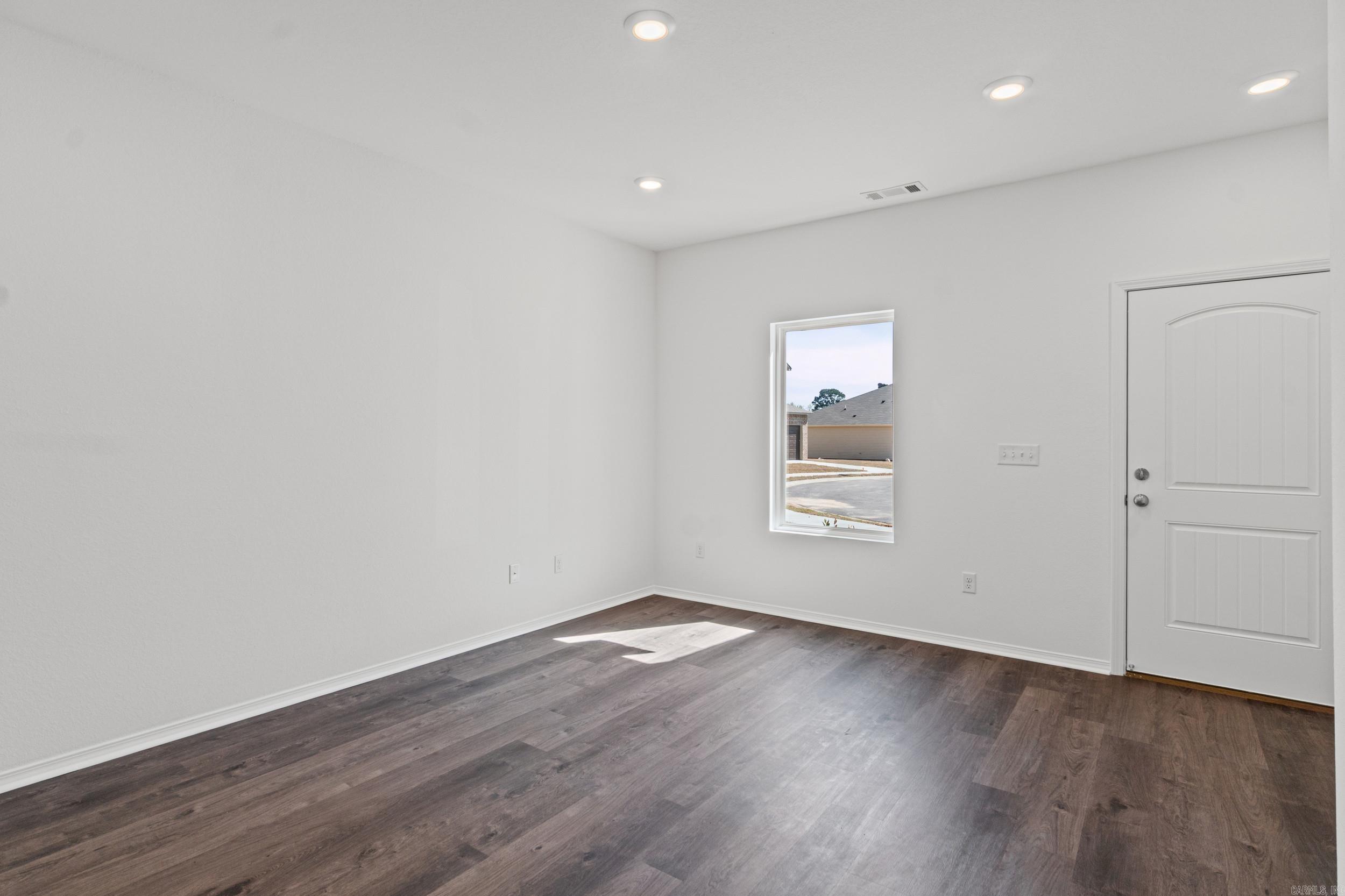 MIDLAND ESTATES PHASE 1 - Residential