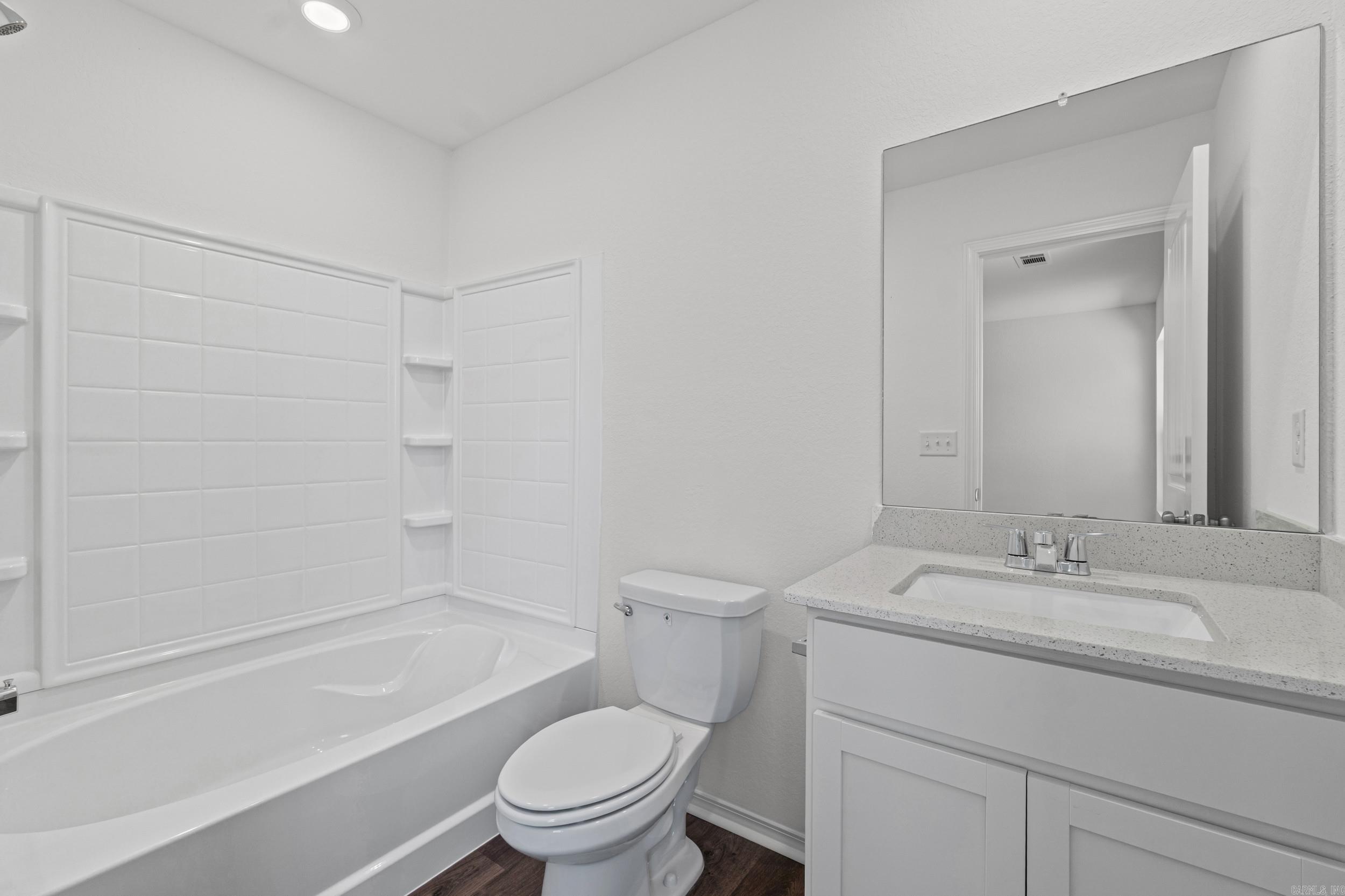 MIDLAND ESTATES PHASE 1 - Residential