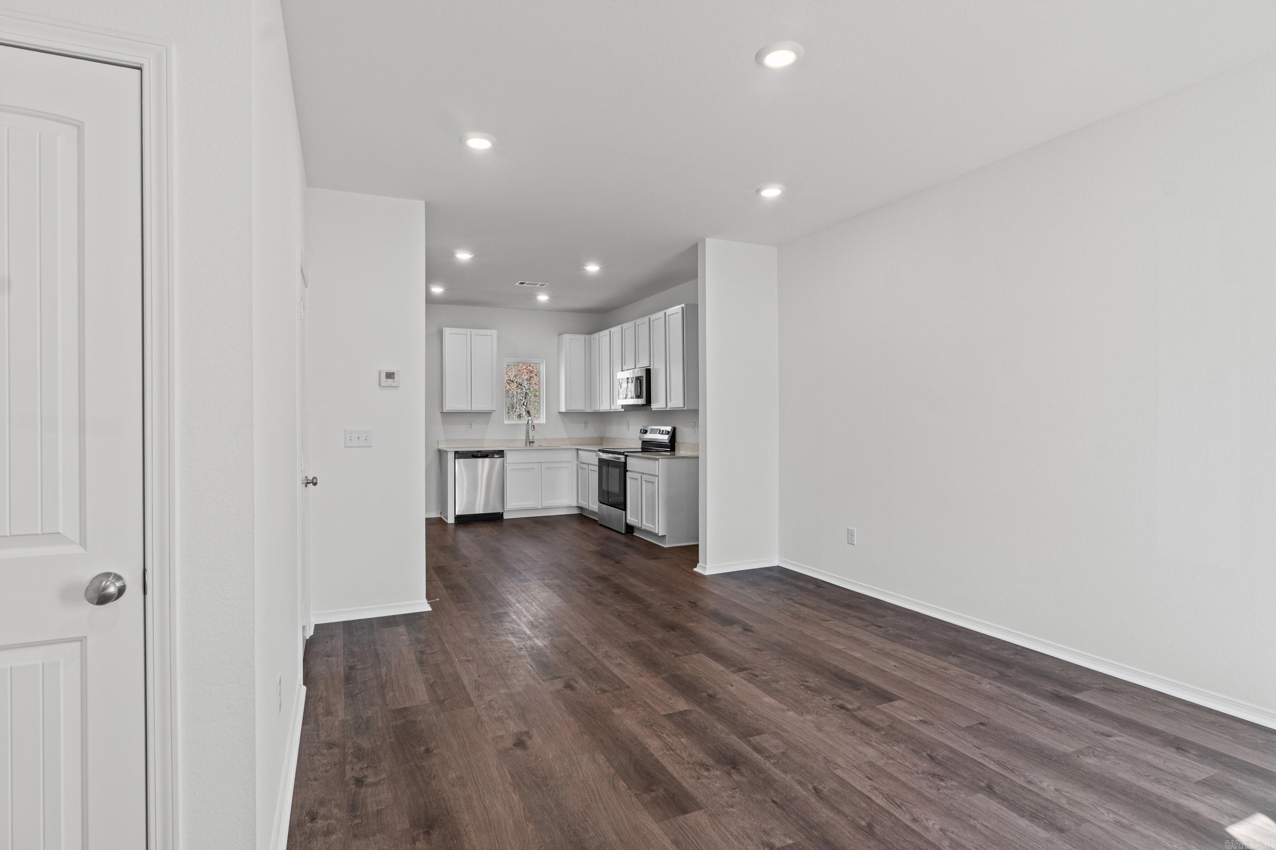 MIDLAND ESTATES PHASE 1 - Residential