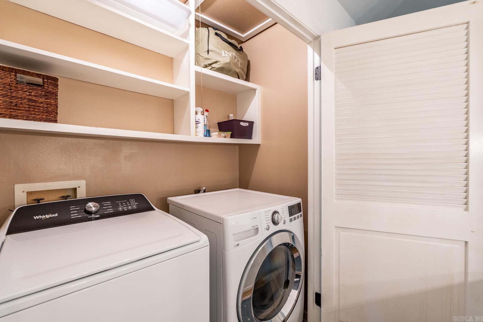 KINGSBRIDGE TWNHSE - Residential