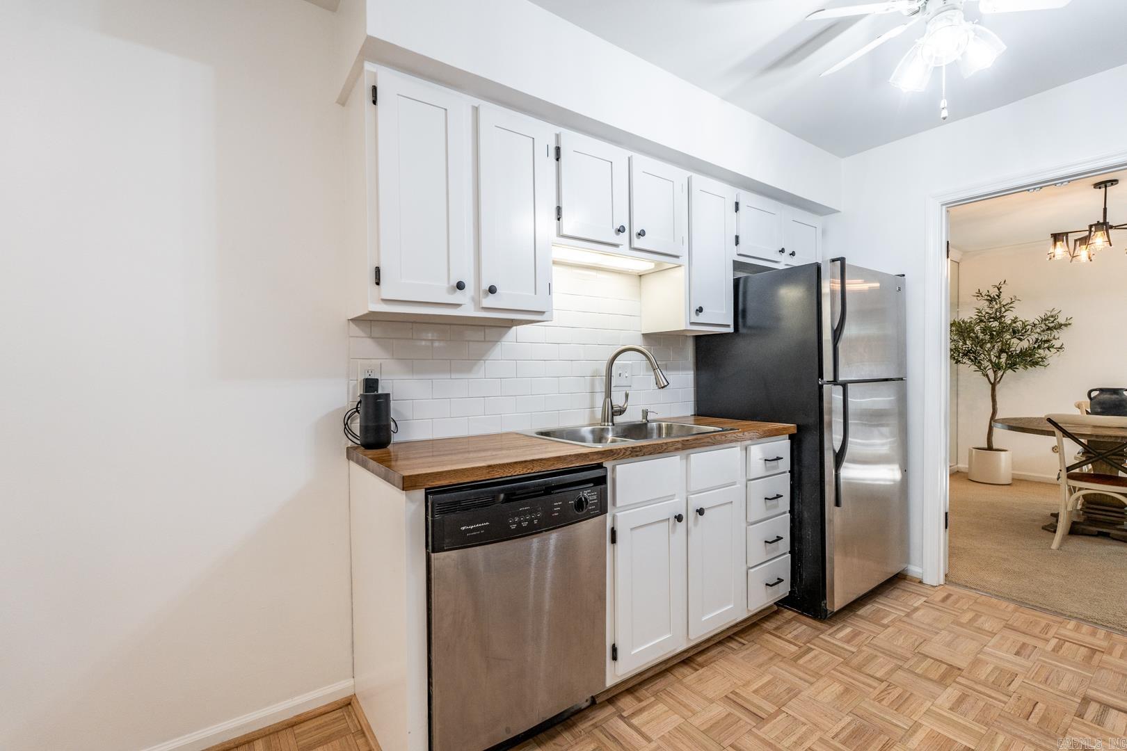 KINGSBRIDGE TWNHSE - Residential