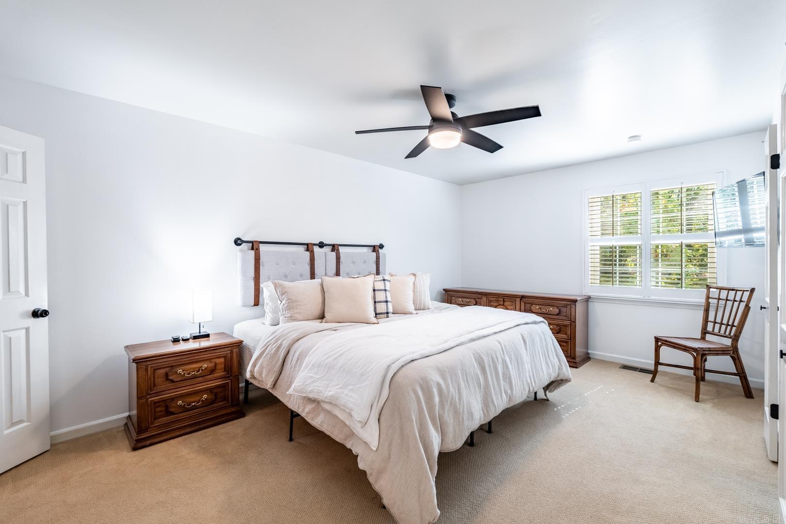 KINGSBRIDGE TWNHSE - Residential