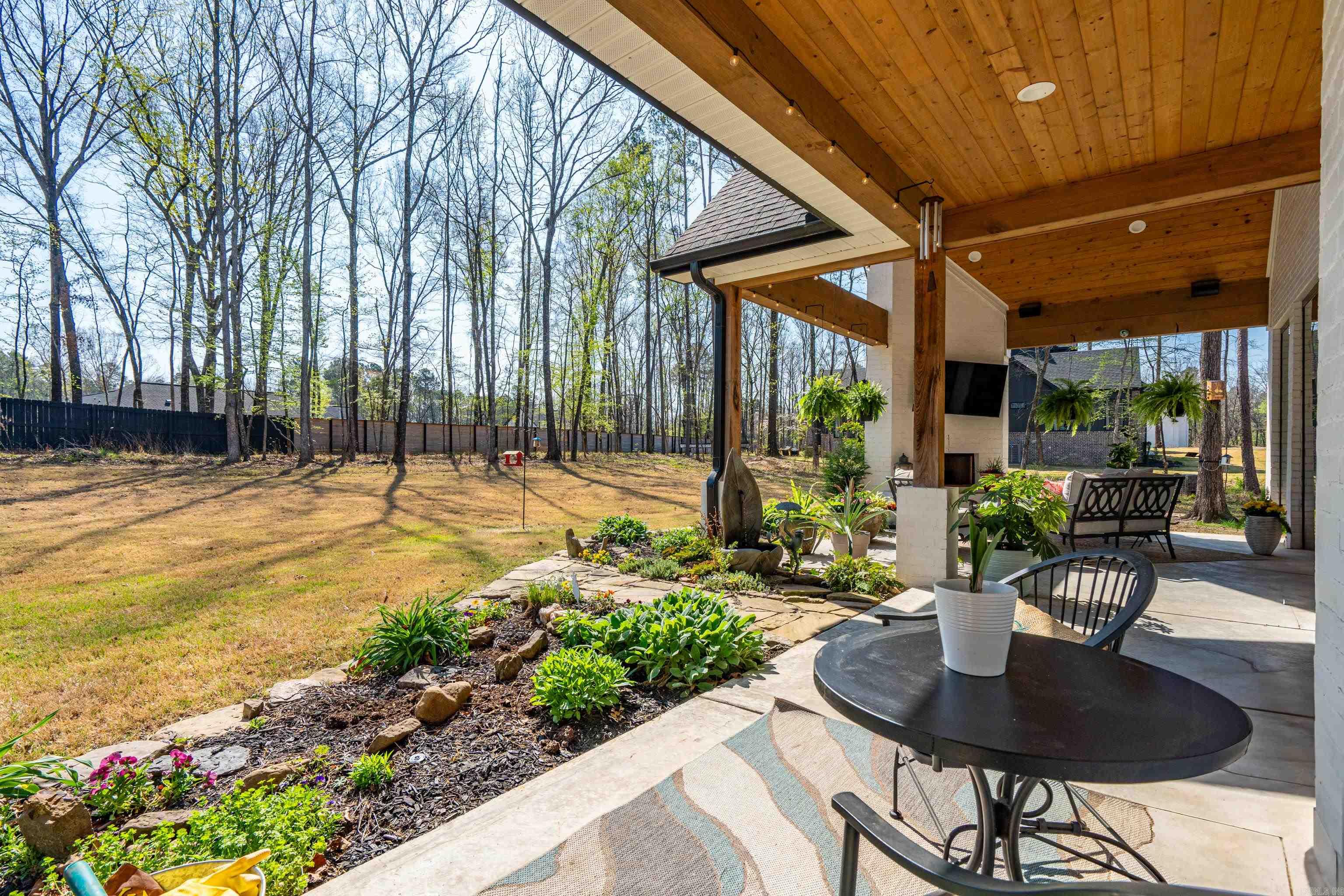 HAZEL OAK - Residential