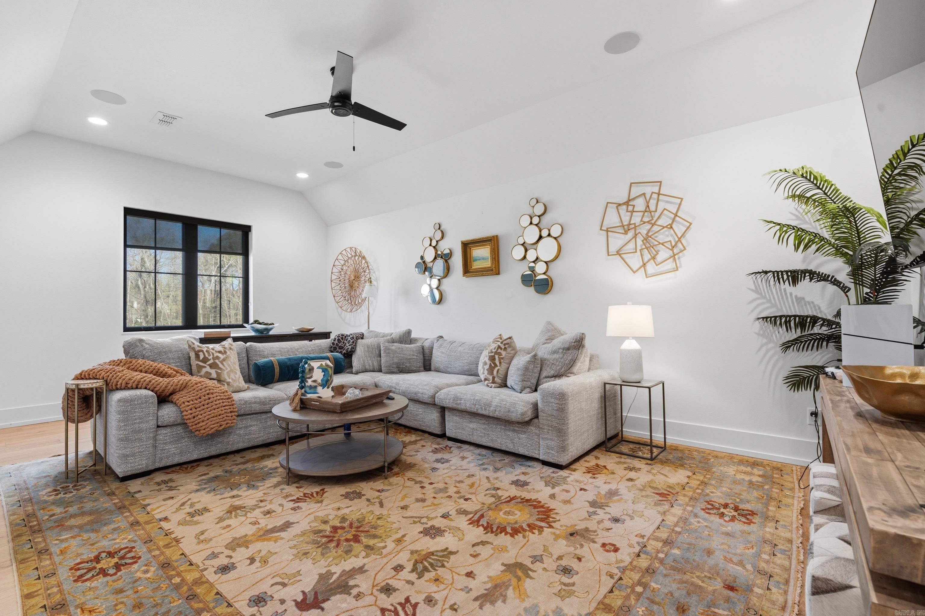 HAZEL OAK - Residential