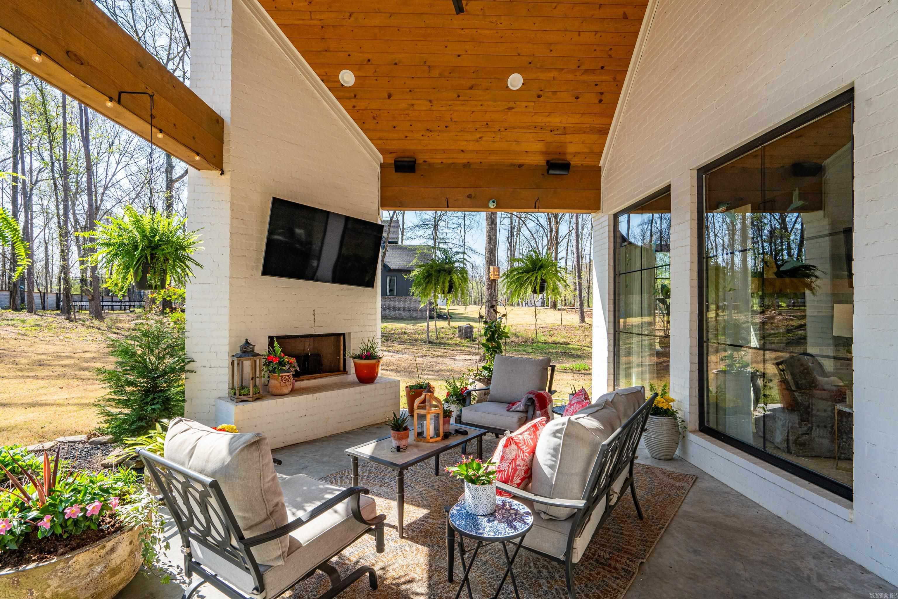 HAZEL OAK - Residential