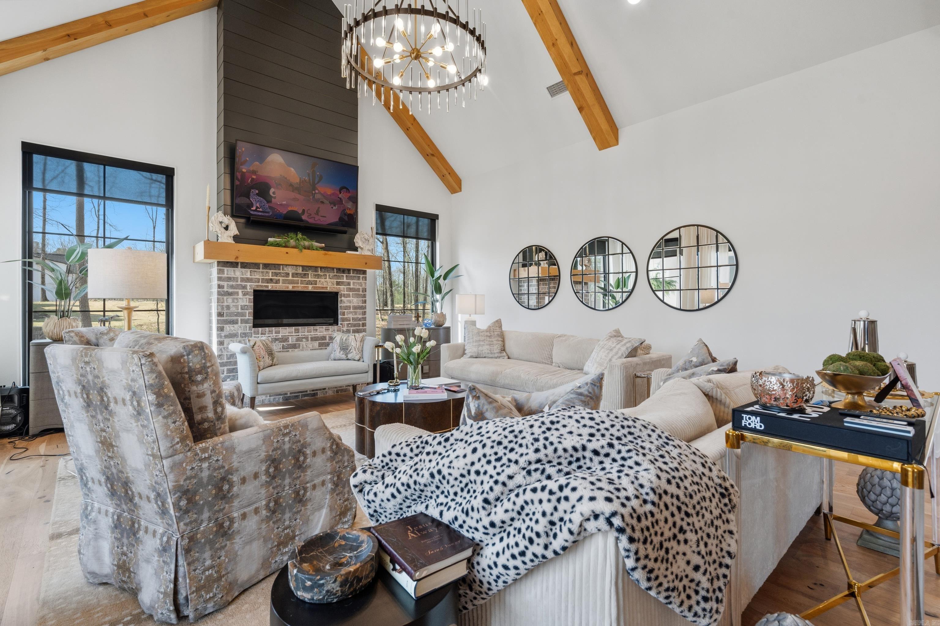 HAZEL OAK - Residential