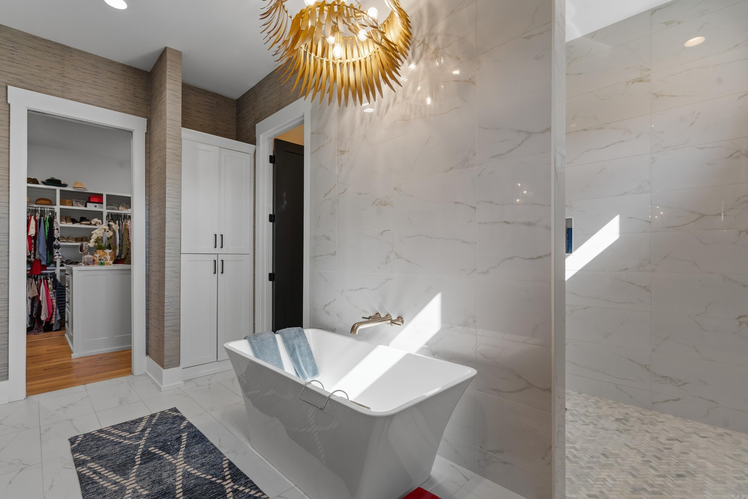 HAZEL OAK - Residential