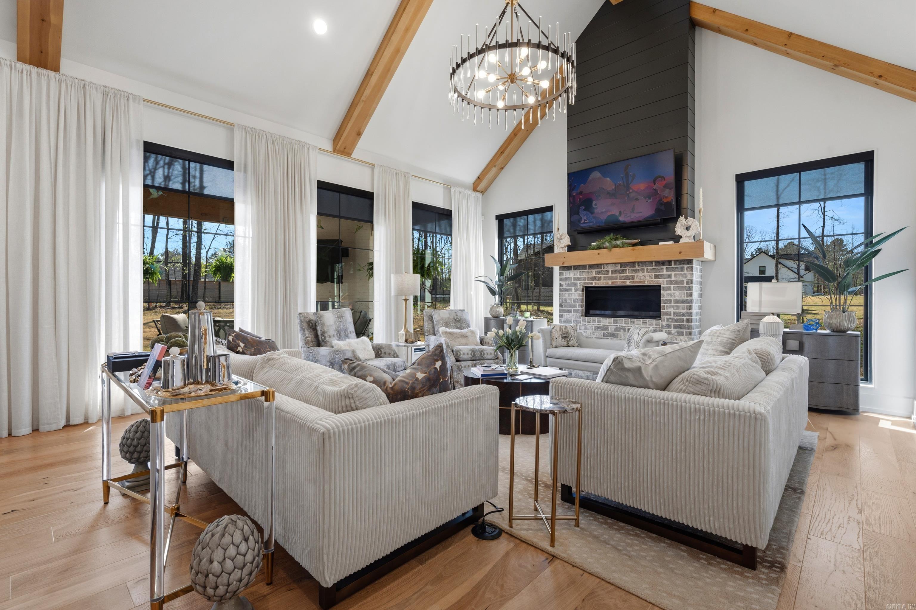 HAZEL OAK - Residential