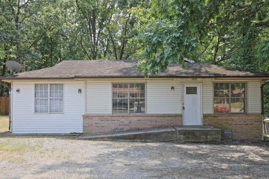 Welcome to this charming 3BR 2BA home located in a beautiful established neighborhood in Redfield.  Seller has remodeled what was 1008 sqft to include a bonus room (garage renovated) adding an additional 264 sqft!! A little TLC will bring to life this homes true possibilities. Family home? Investment property? This home would be an amazing flip for an investor! There's seriously not much left to do! Don't miss this one!