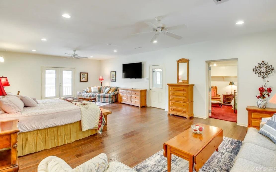 412 COMMERICAL DEVELOPMENT - Residential