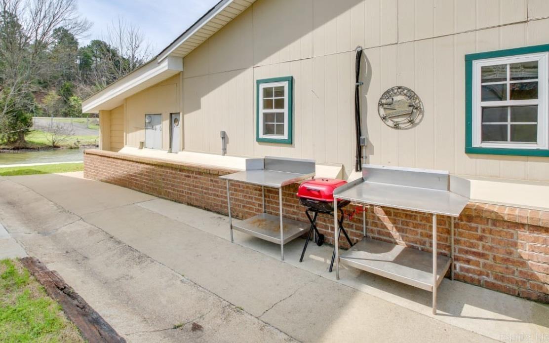 412 COMMERICAL DEVELOPMENT - Residential